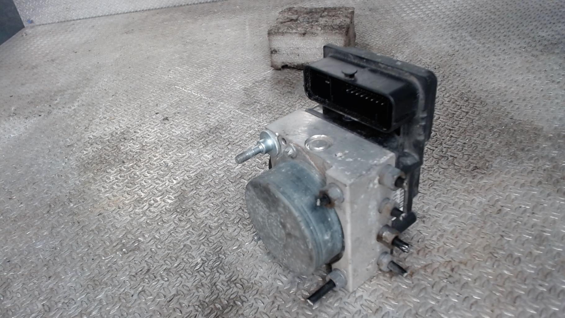 Bloc ABS (freins anti-blocage) FORD KA 2 PHASE 2 Essence - 1