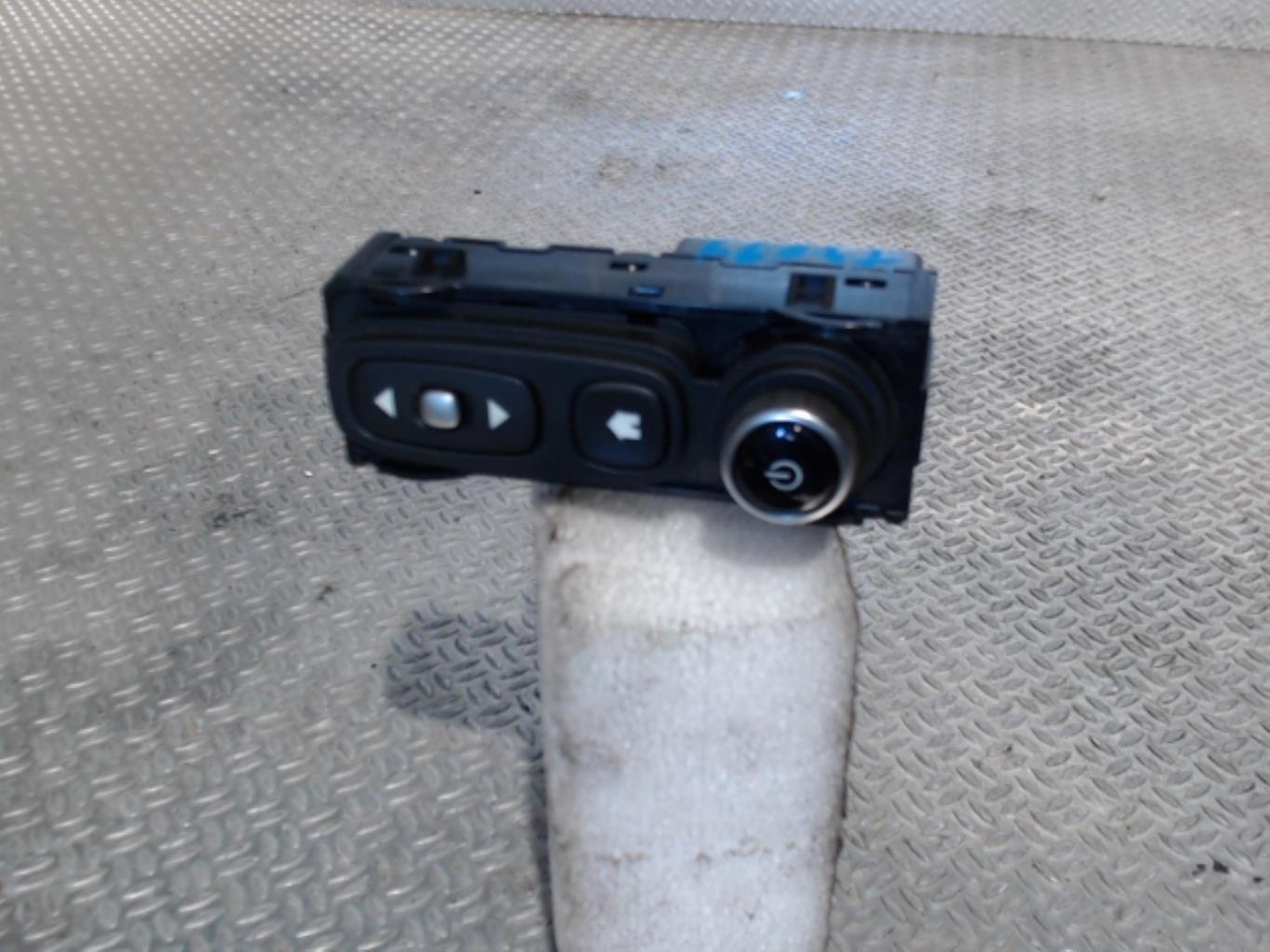 Commande autoradio RENAULT TRAFIC 3  - 1