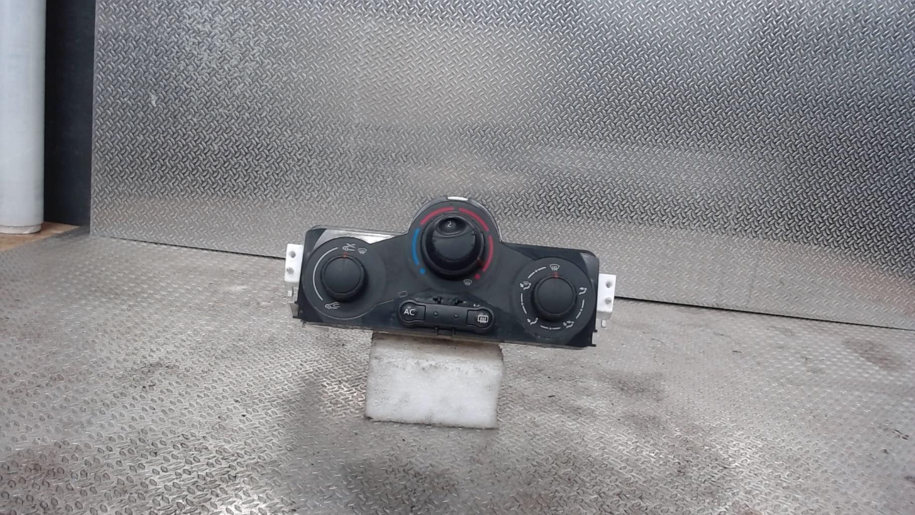 Commande chauffage RENAULT SCENIC 2 PHASE 2 Diesel - 1