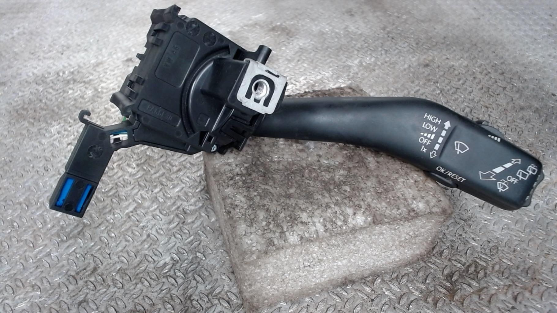 Commodo d'essuie glaces SEAT LEON 2 PHASE 1 Diesel - 1