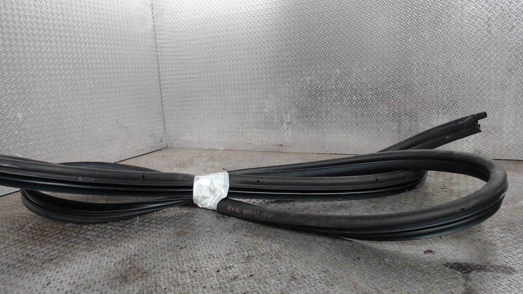 Joint de porte avant droite RENAULT KANGOO 2 PHASE 2  - 1