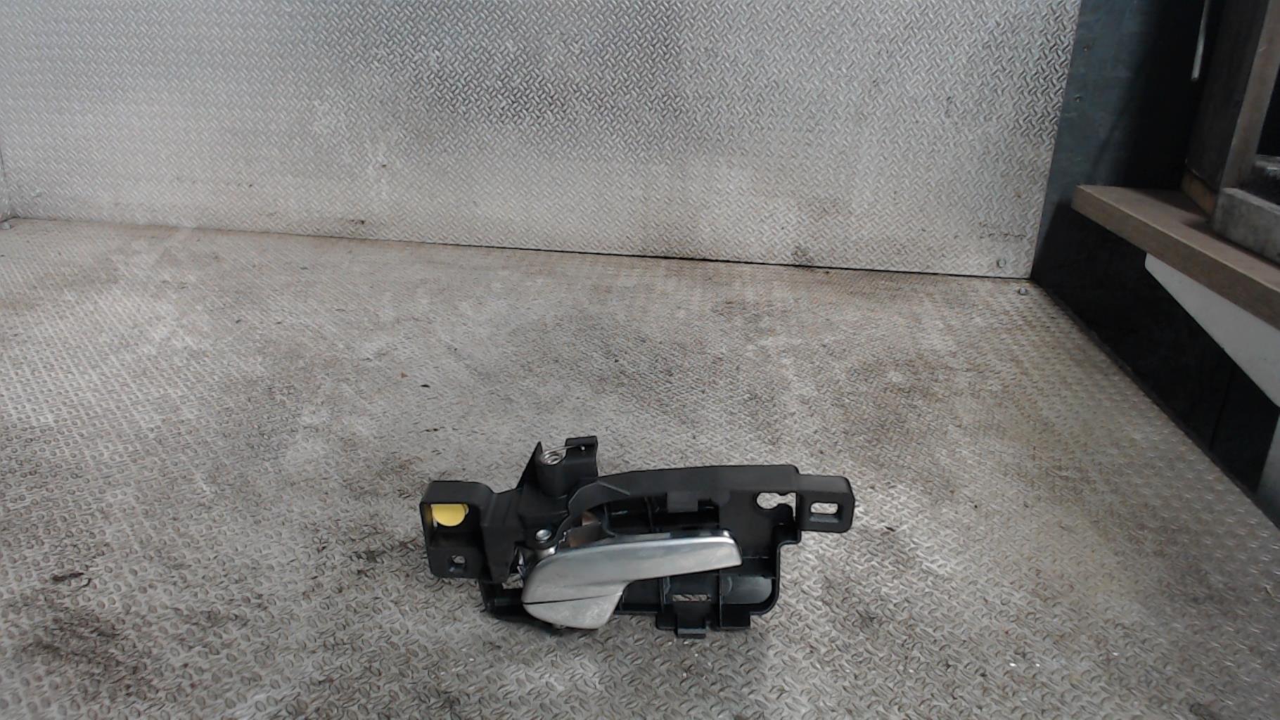 Poignee interieur arriere droit FORD S-MAX 1  - 1