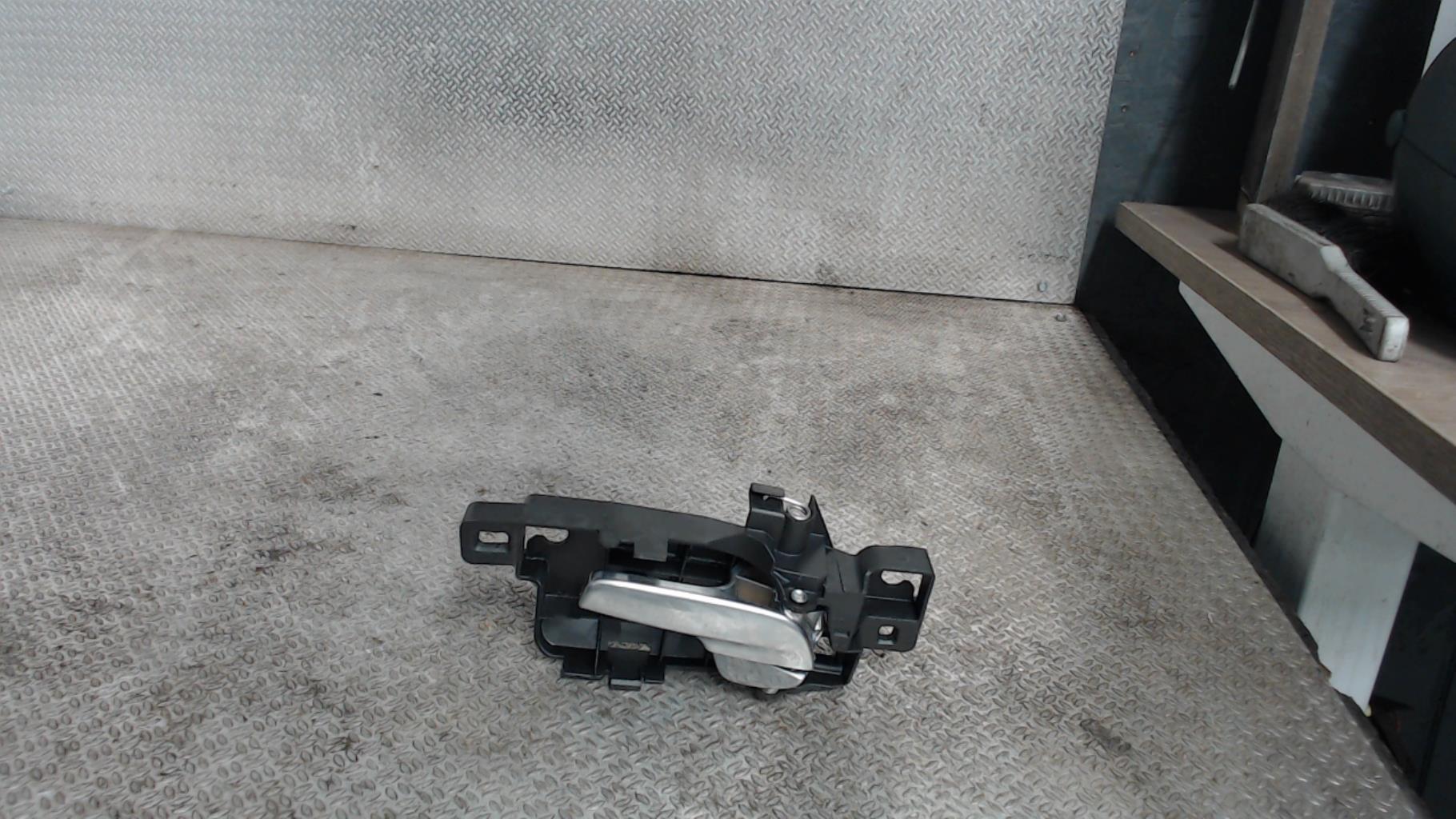 Poignee interieur arriere gauche FORD S-MAX 1  - 1