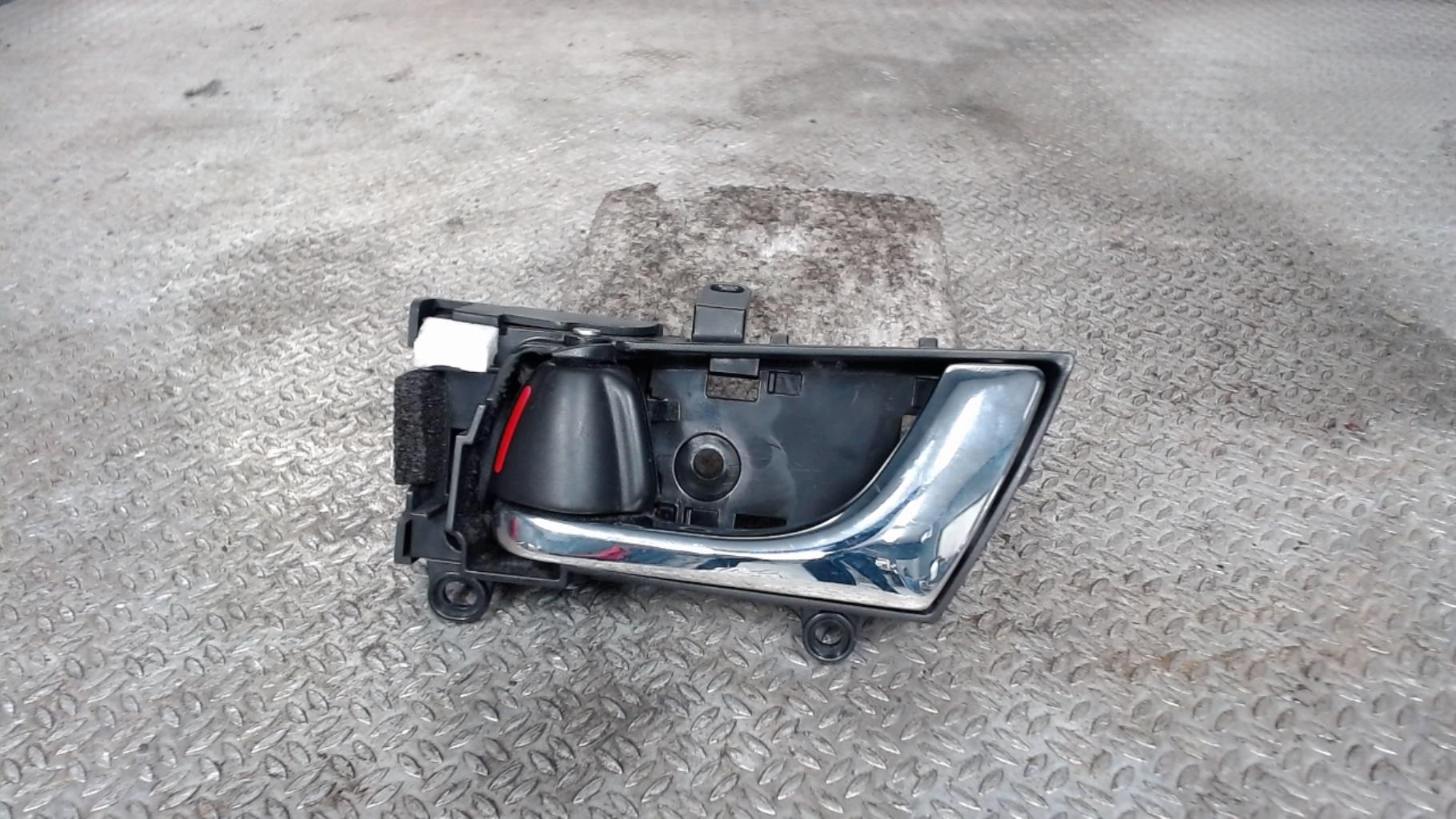 Poignee interieur arriere gauche SUBARU OUTBACK 2 PHASE 2 Diesel - 1