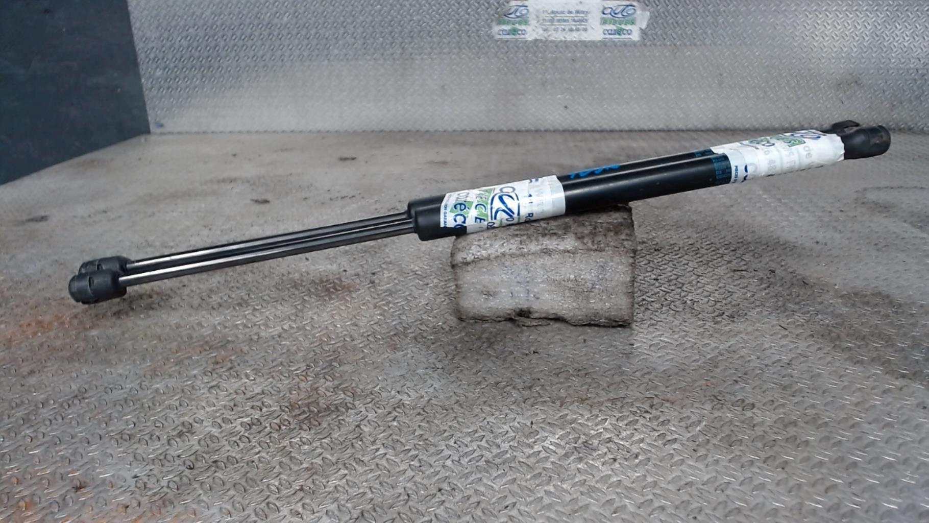 Verin de coffre VOLKSWAGEN SCIROCCO 3 PHASE 1 COUPE Diesel - 1