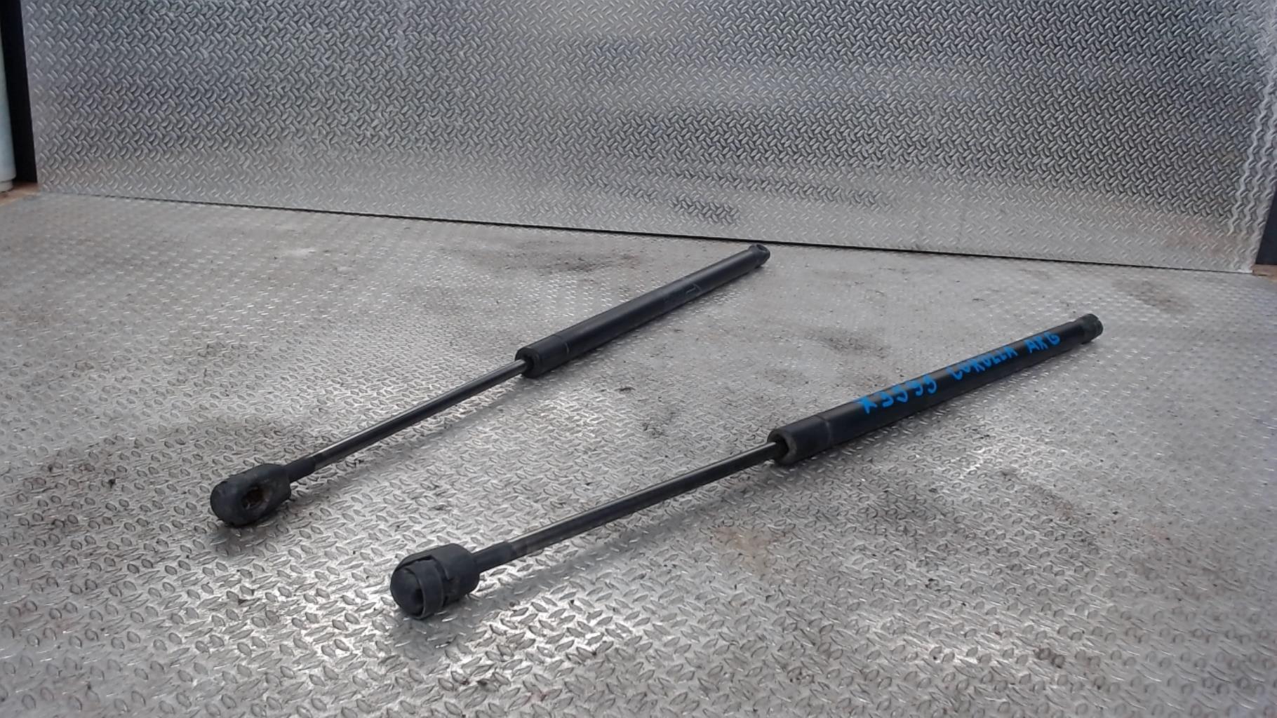 Verin de coffre TOYOTA COROLLA VERSO 2 PHASE 1 Diesel - 1