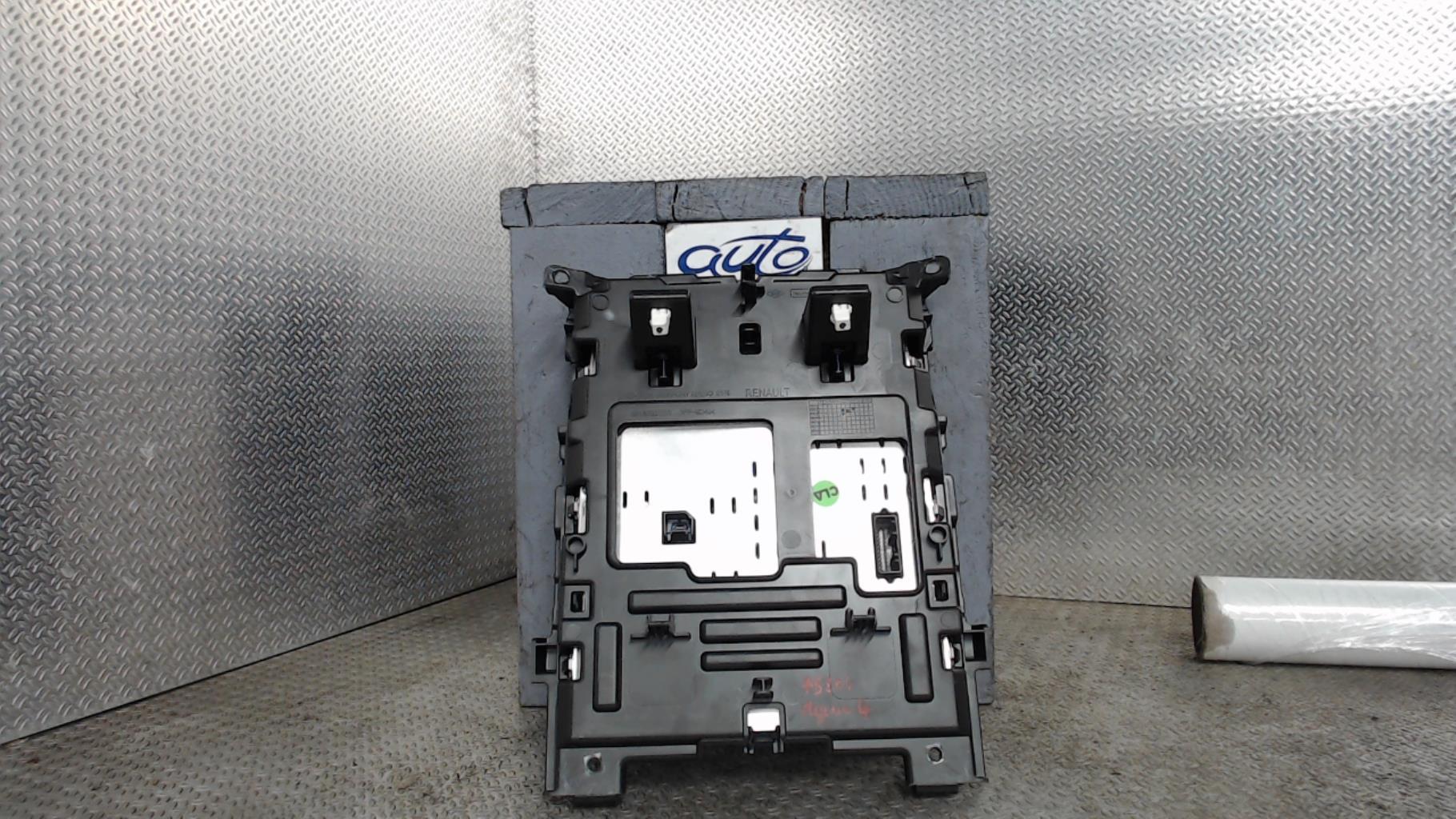 Commande chauffage RENAULT MEGANE 4 PHASE 1 Essence - 1