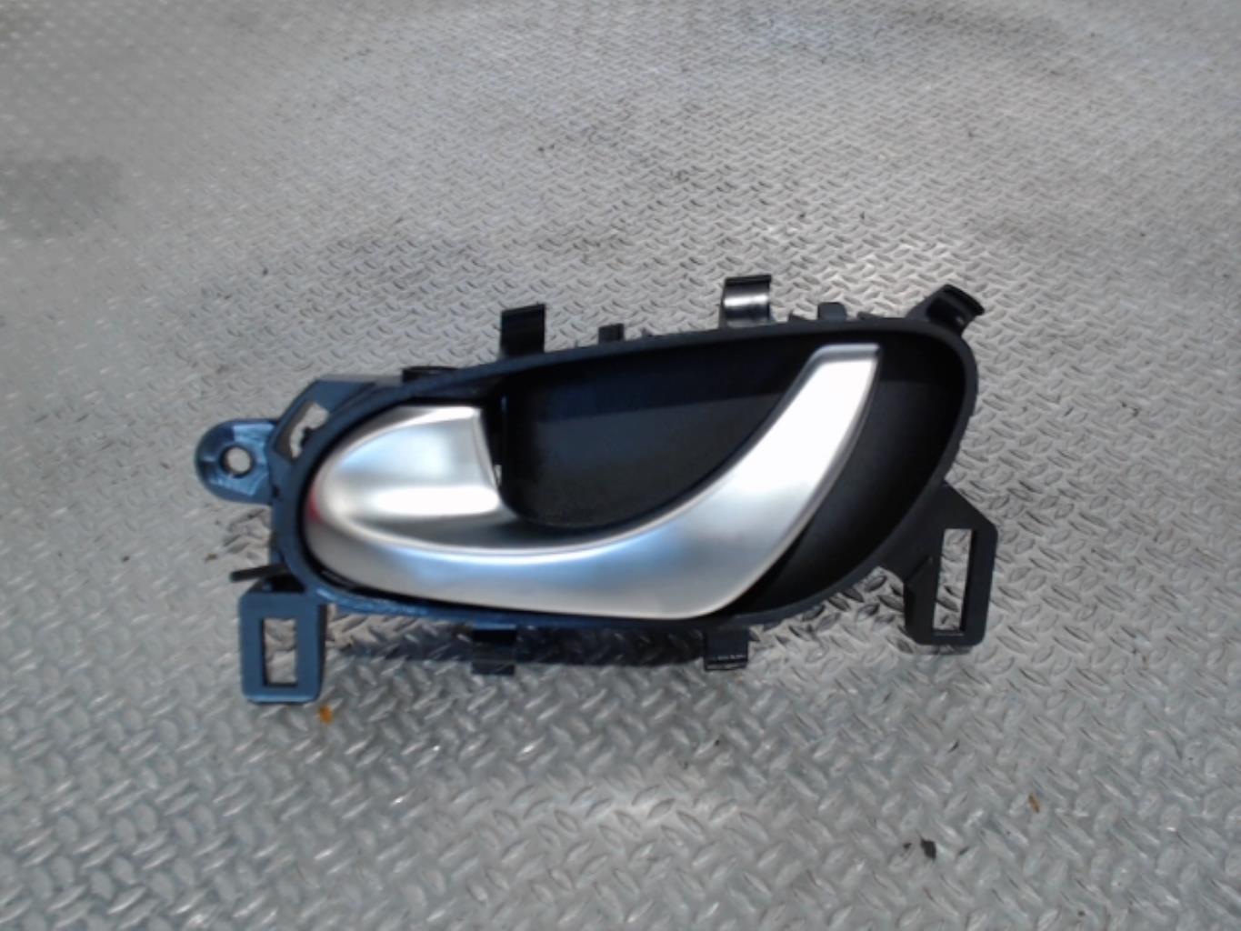 Poignee interieur arriere gauche RENAULT KADJAR PHASE 2  - 1