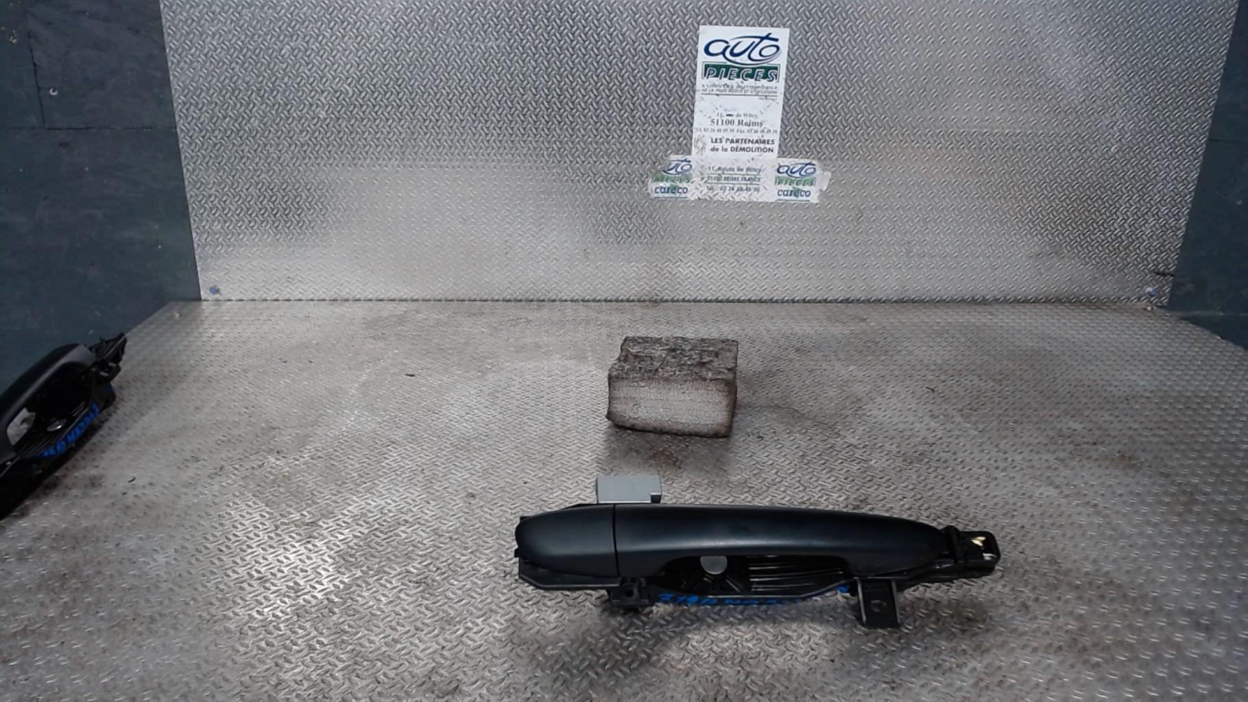 Poignee porte avant droit MAZDA 2 2 PHASE 1 Essence - 1