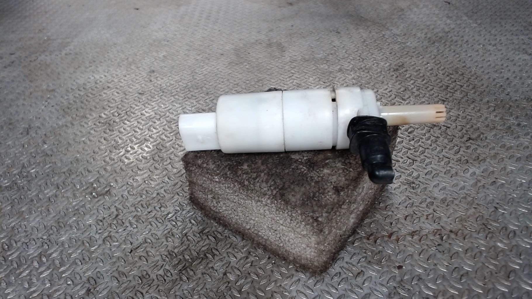 Pompe lave phares VOLKSWAGEN CRAFTER 1 PHASE 2 Diesel - 1