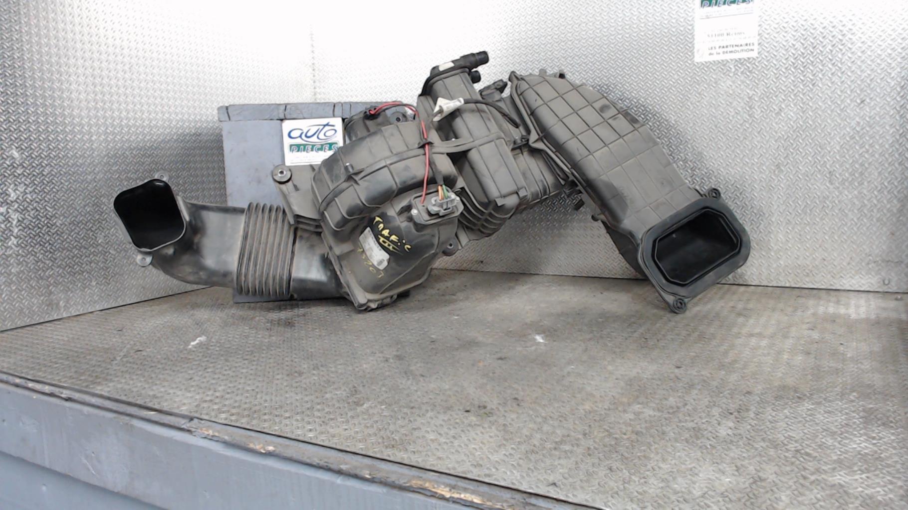 Buse RENAULT TRAFIC 3 COURT PHASE 1 Diesel - 1