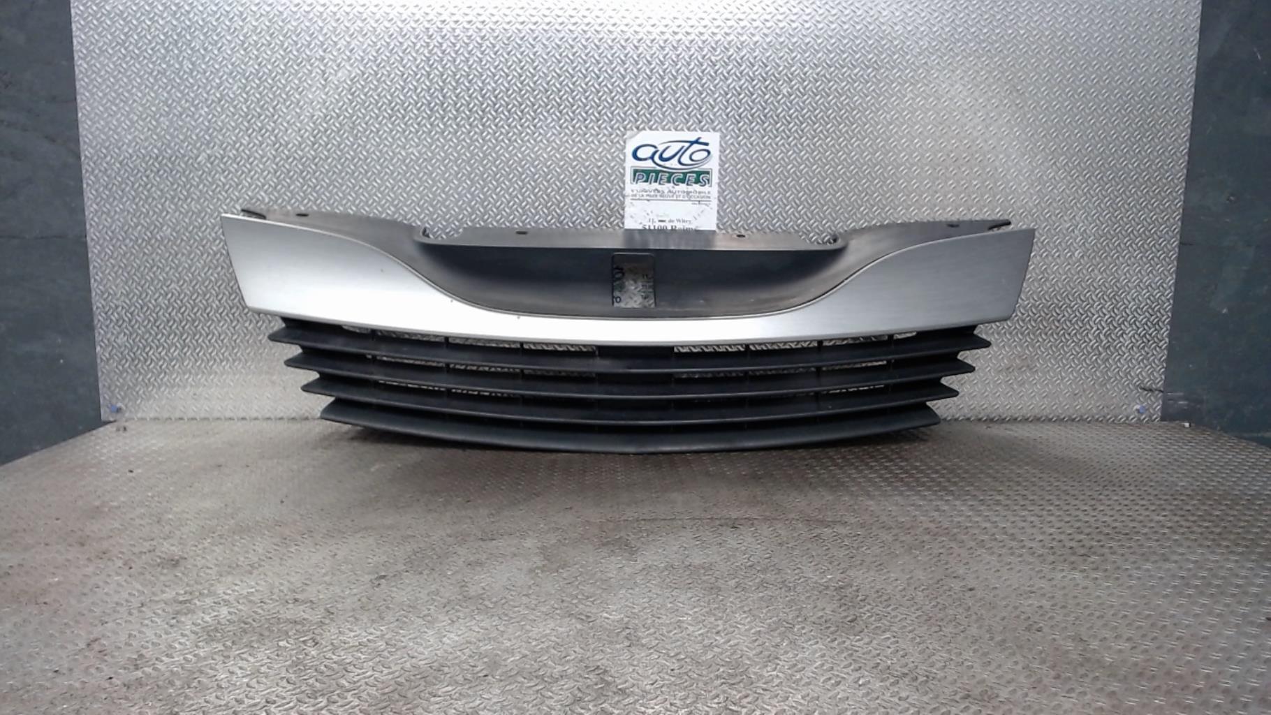 Calandre RENAULT LAGUNA 2 PHASE 1 BREAK  - 1