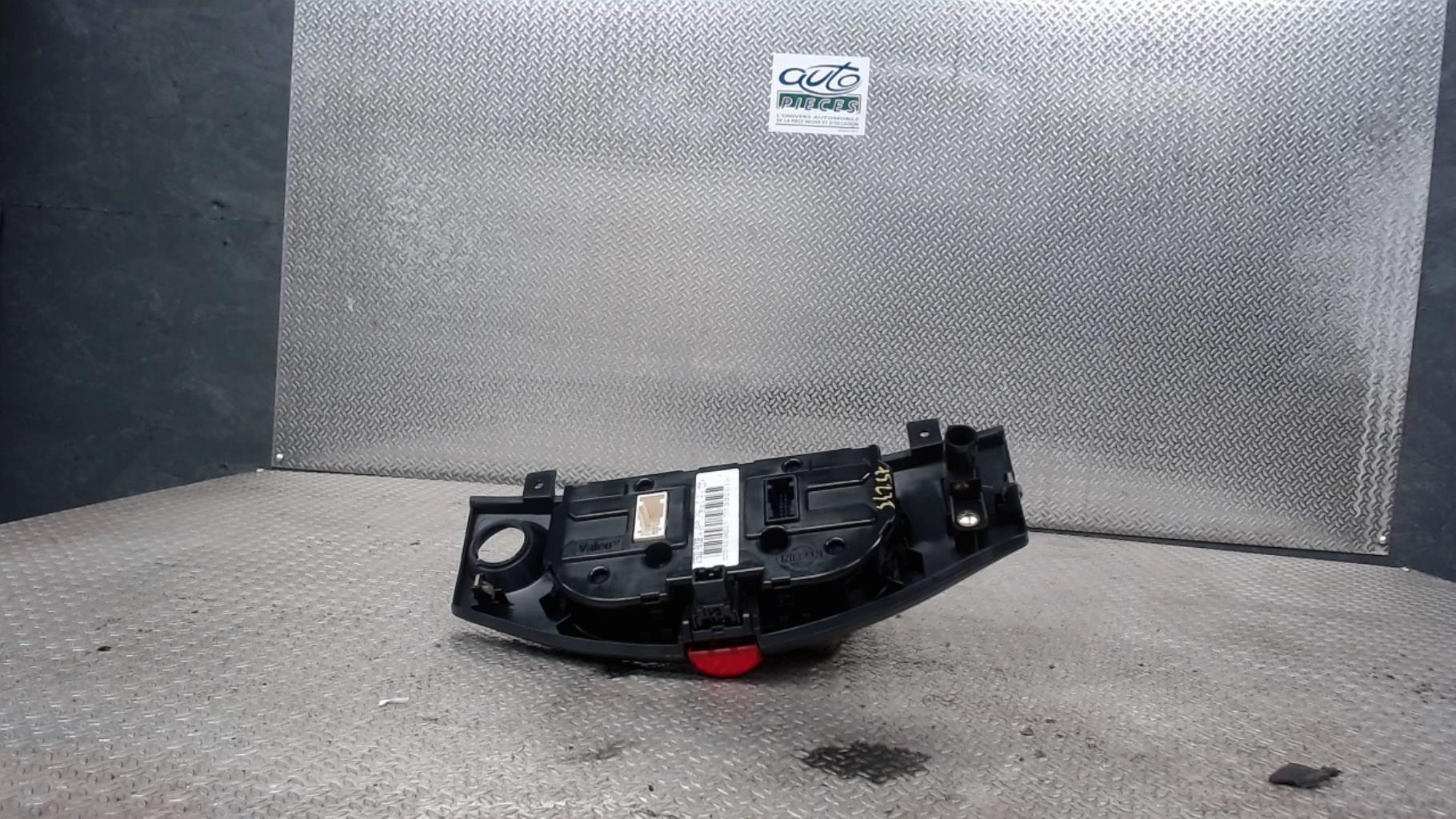 Commande chauffage NISSAN MICRA 3 PHASE 1 Essence - 1