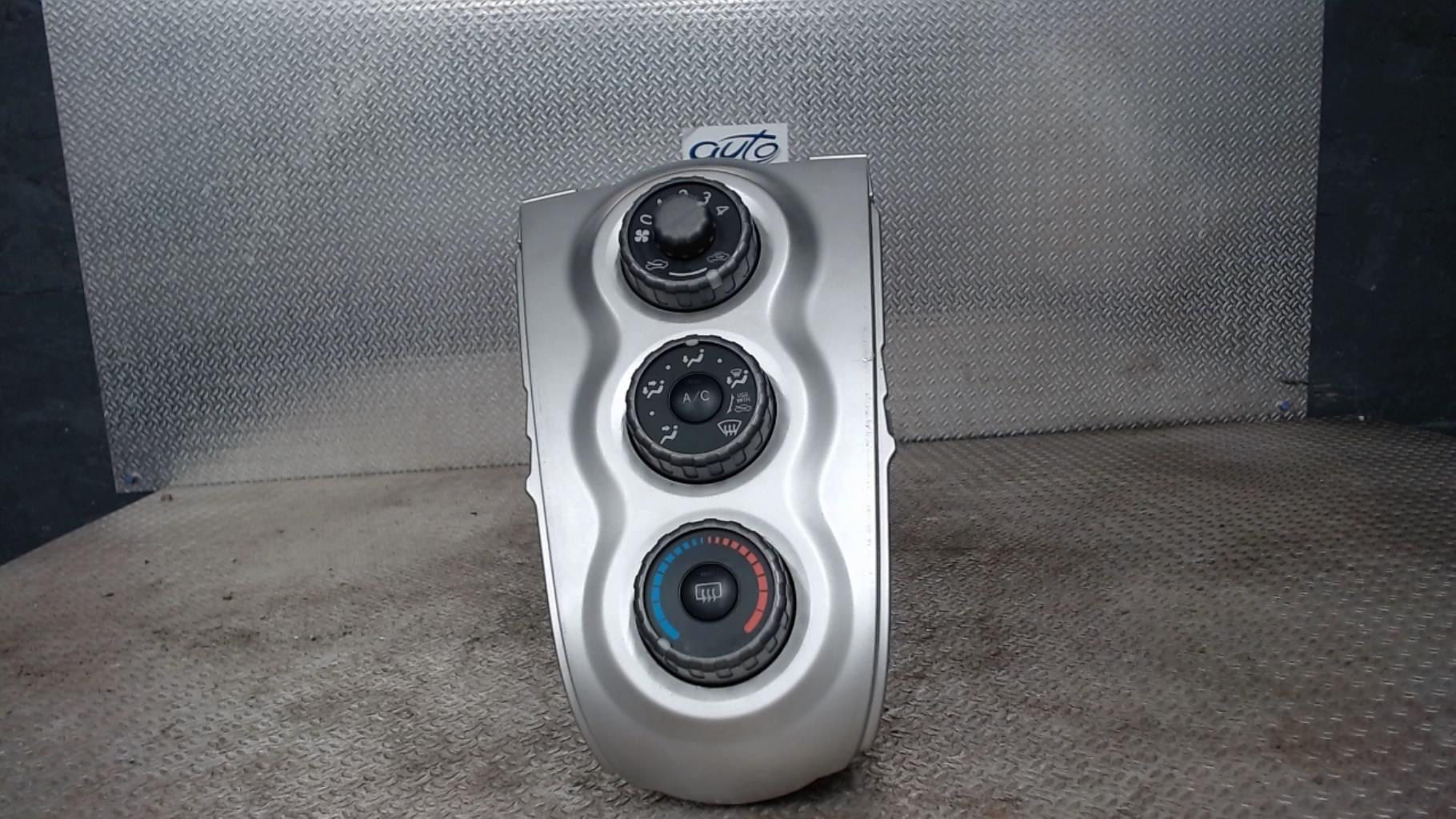 Commande chauffage TOYOTA YARIS 2 PHASE 1 Diesel - 1