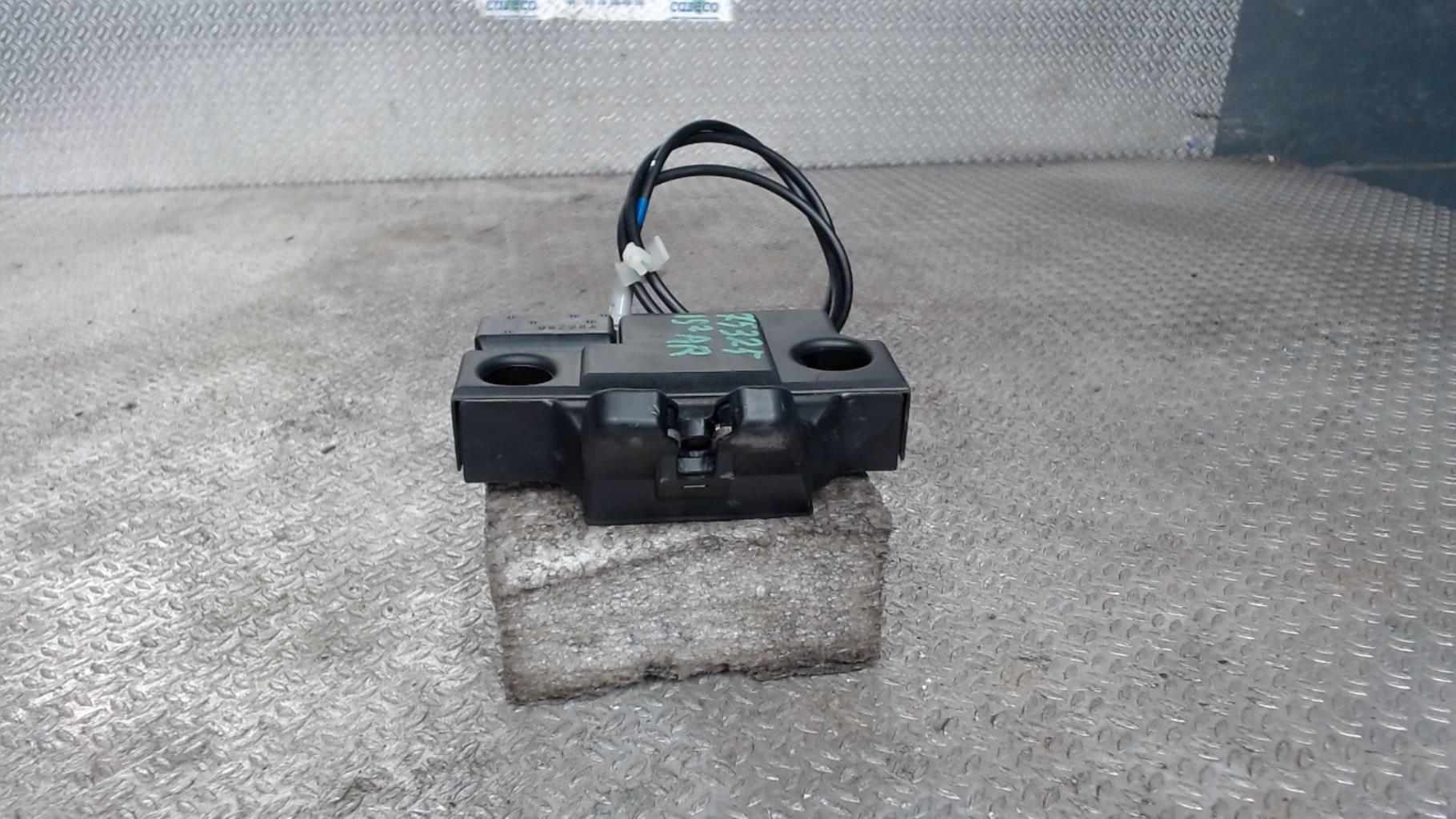 Fermeture centralisee coffre LEXUS IS 2 PHASE 1 Diesel - 1