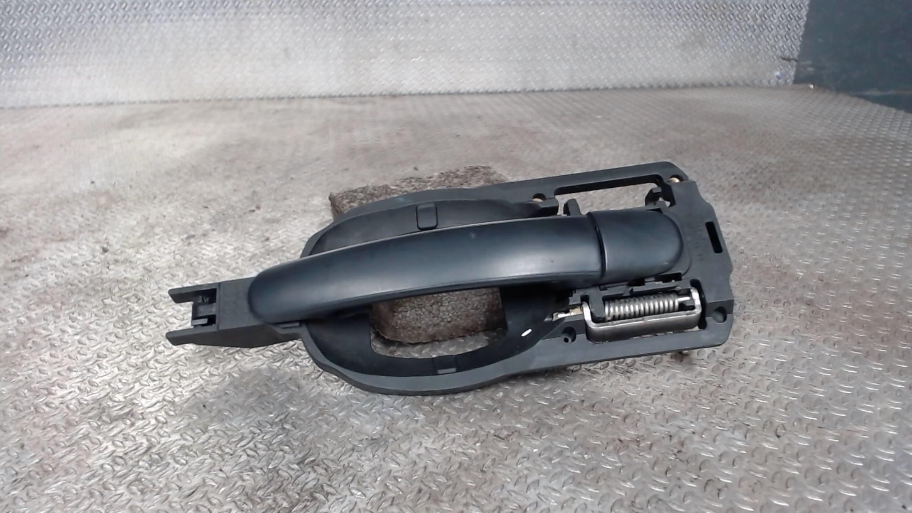 Poignee porte avant droit AUDI A2 Essence - 1