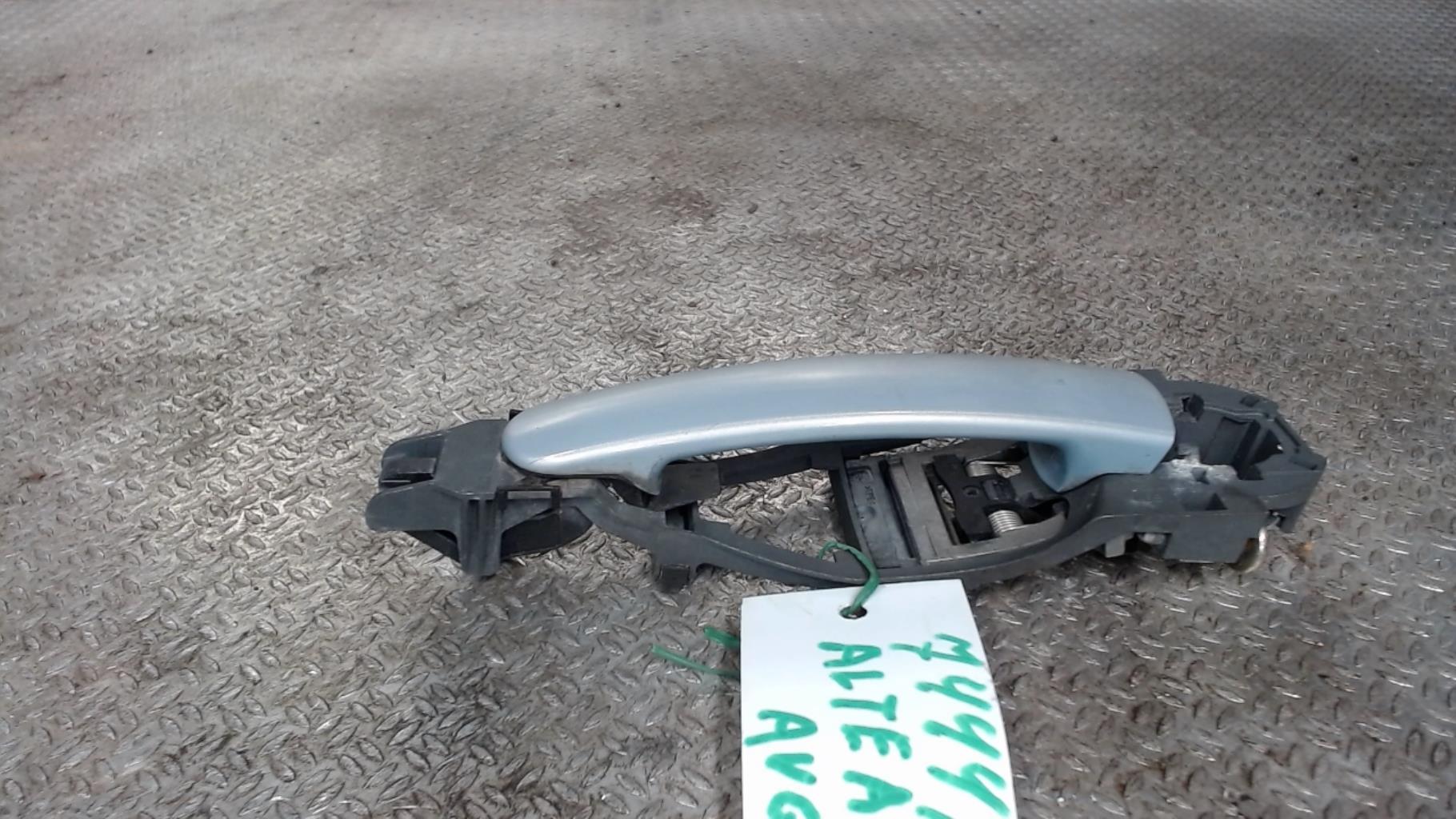 Poignee porte avant gauche SEAT ALTEA PHASE 1 Diesel - 1