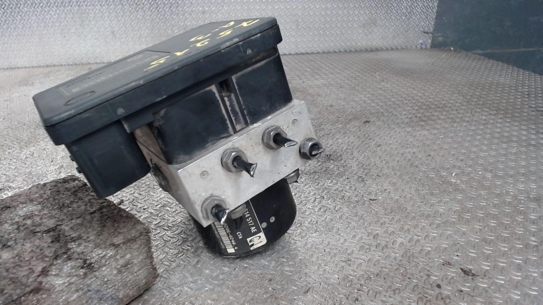 Bloc ABS (freins anti-blocage) AUDI A3 2 PHASE 1 Diesel - 1