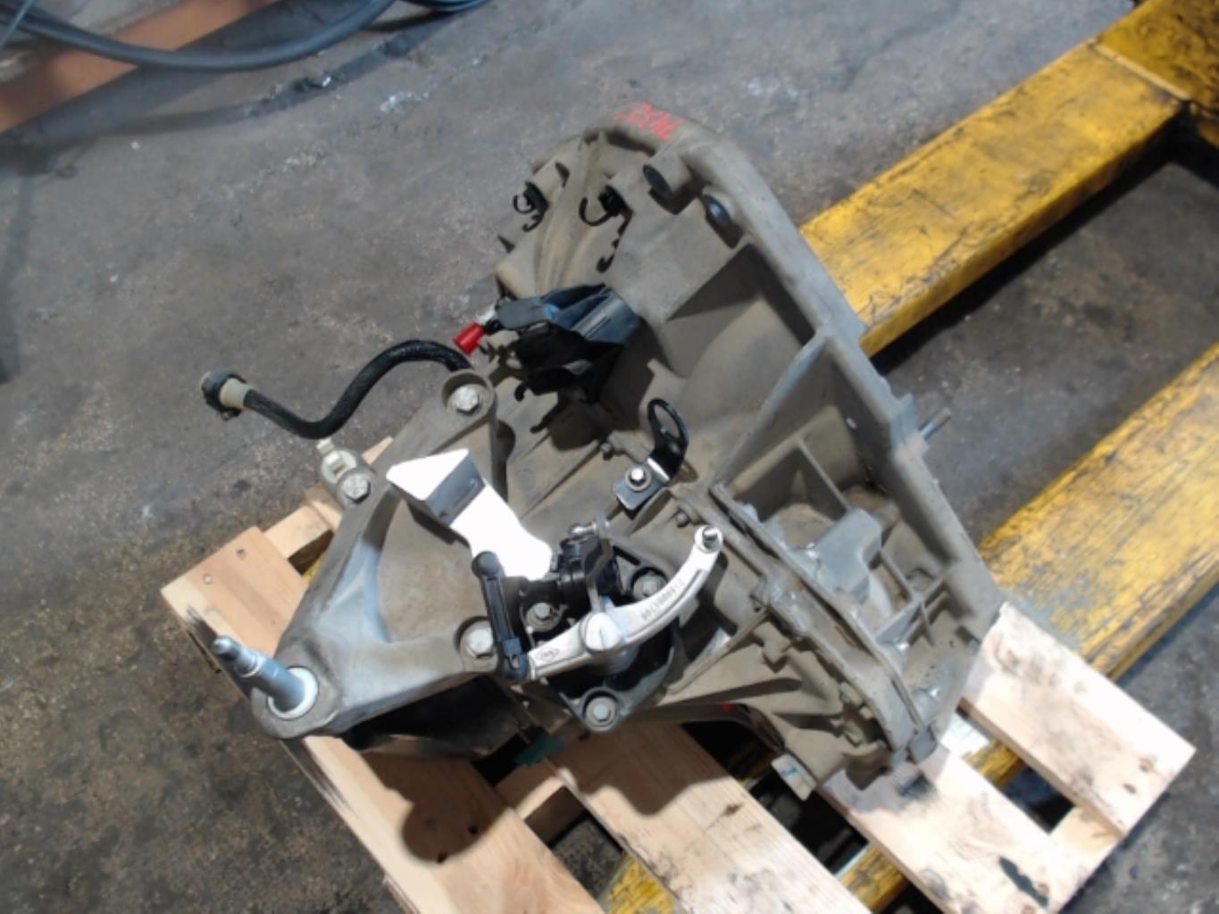 Boite de vitesses RENAULT TWINGO 3 PHASE 1 Essence - 1