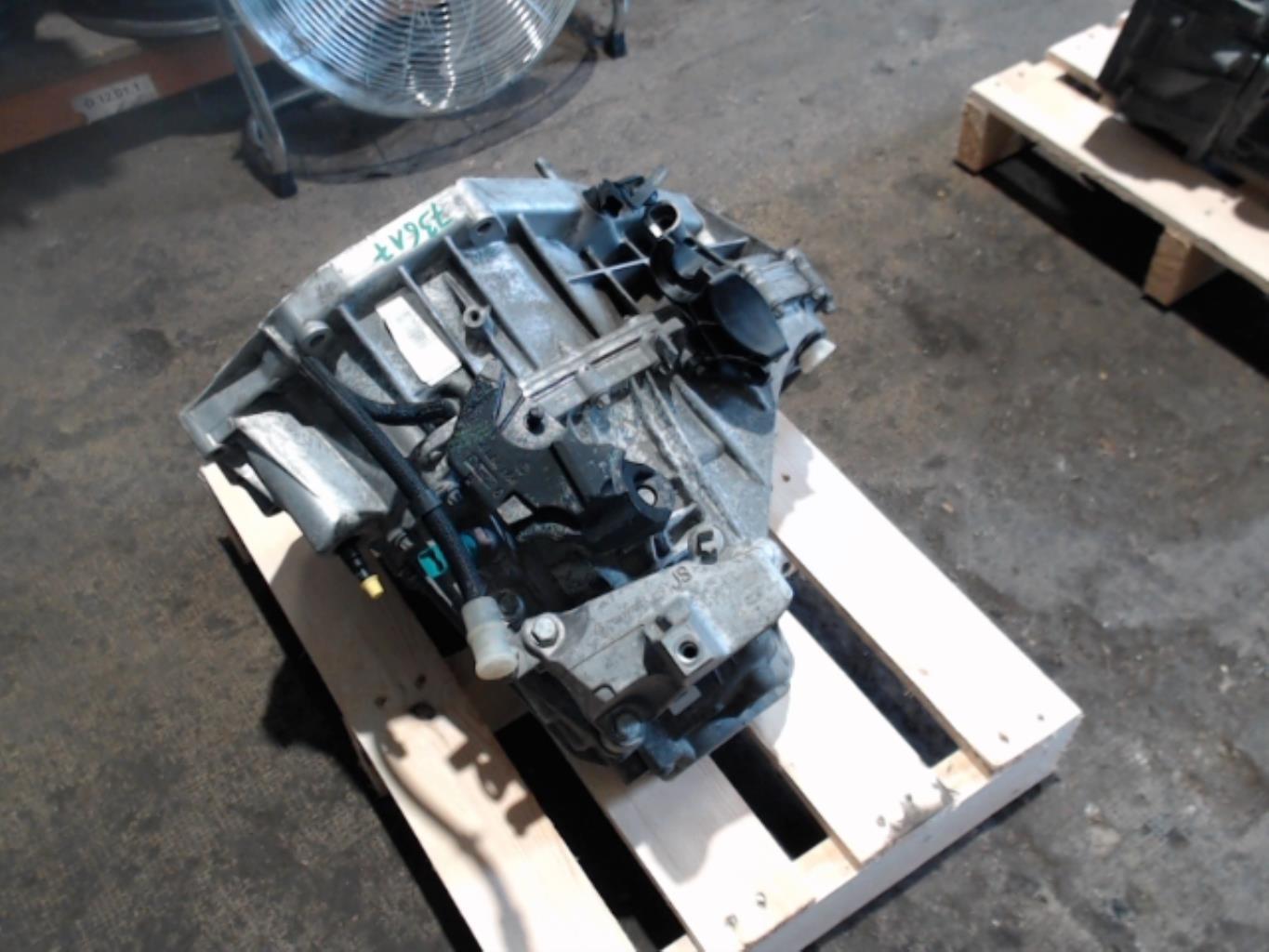 Boite de vitesses RENAULT MEGANE 3 PHASE 1 COUPE Essence - 1