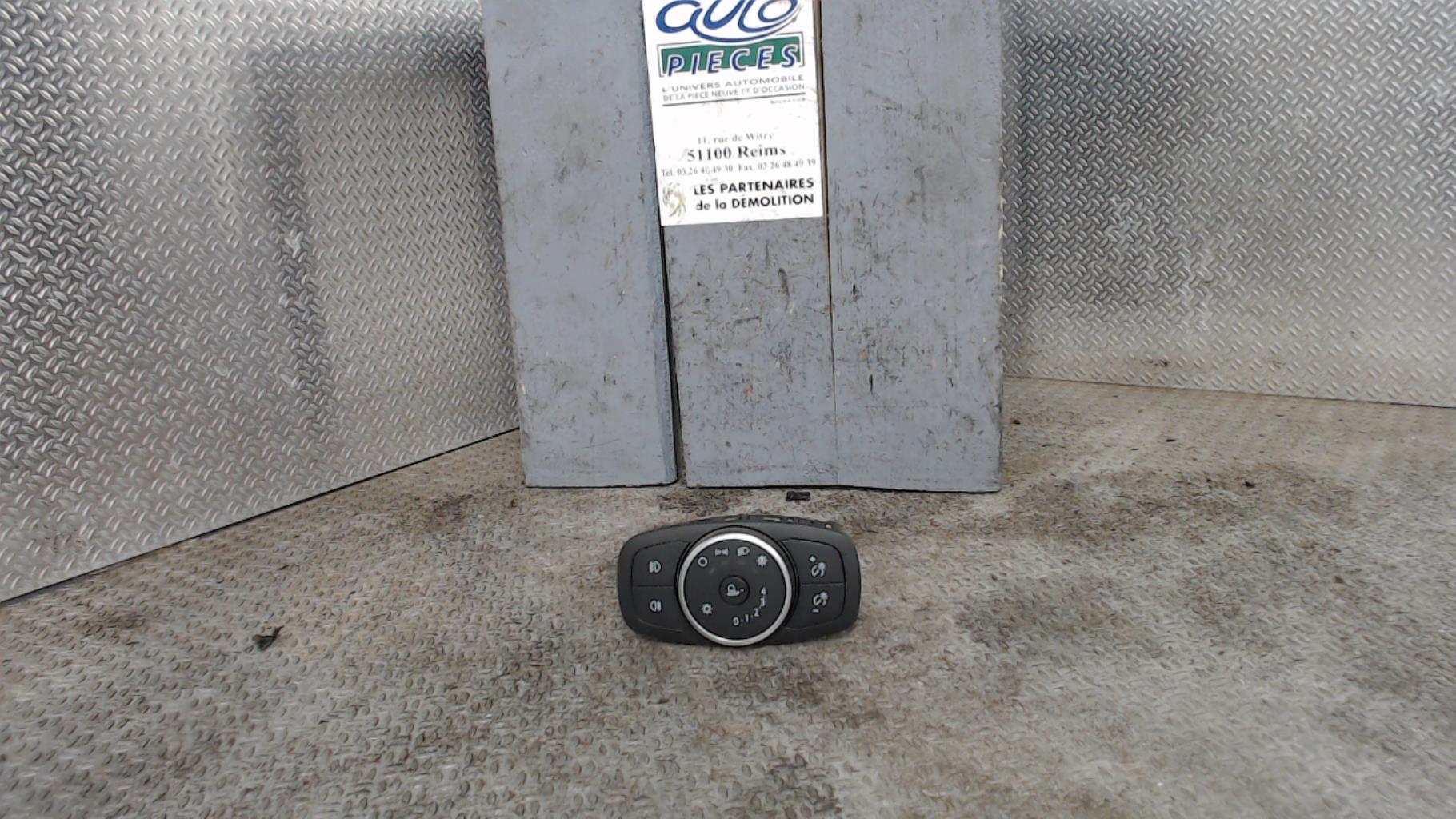 Commande de phare FORD FIESTA 7 PHASE 1 Essence - 1