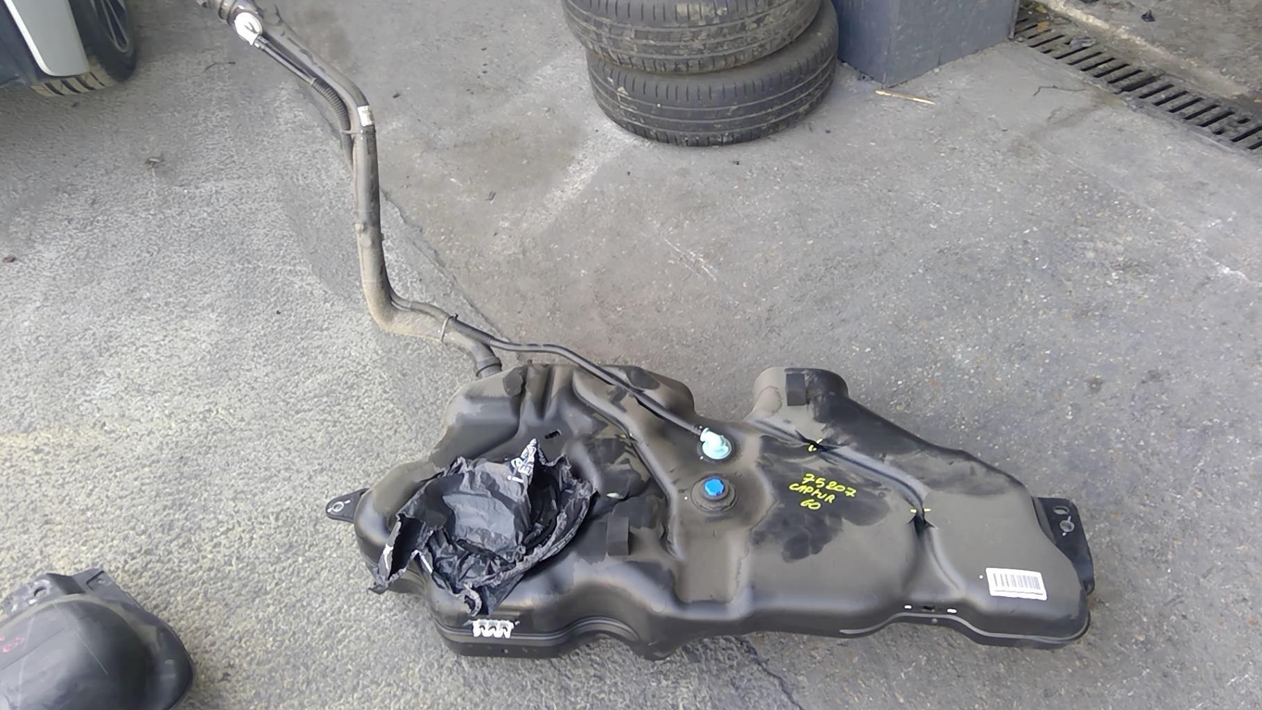 Reservoir essence RENAULT CAPTUR 2 Diesel - 1