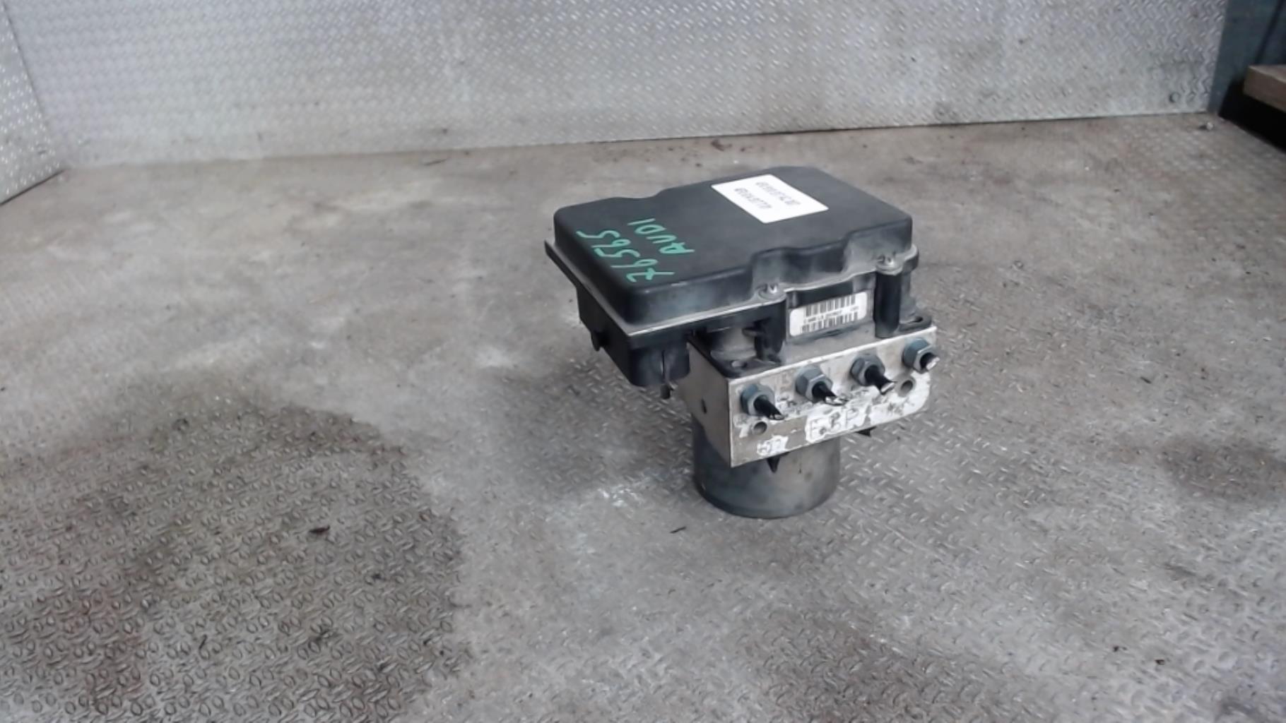 Bloc ABS (freins anti-blocage) AUDI A6 3 AVANT PHASE 1 BREAK Diesel - 1