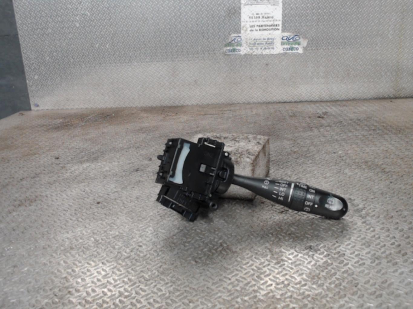 Commodo d'essuie glaces SUZUKI SWIFT 3 Diesel - 1