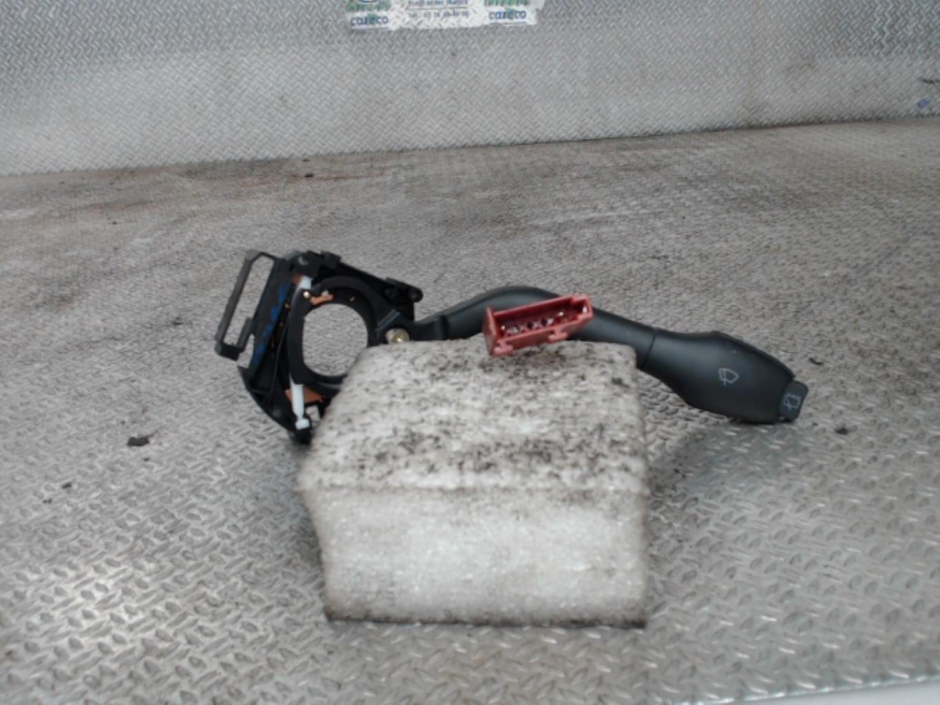 Commodo d'essuie glaces VOLKSWAGEN POLO 3 PHASE 2 Essence - 1