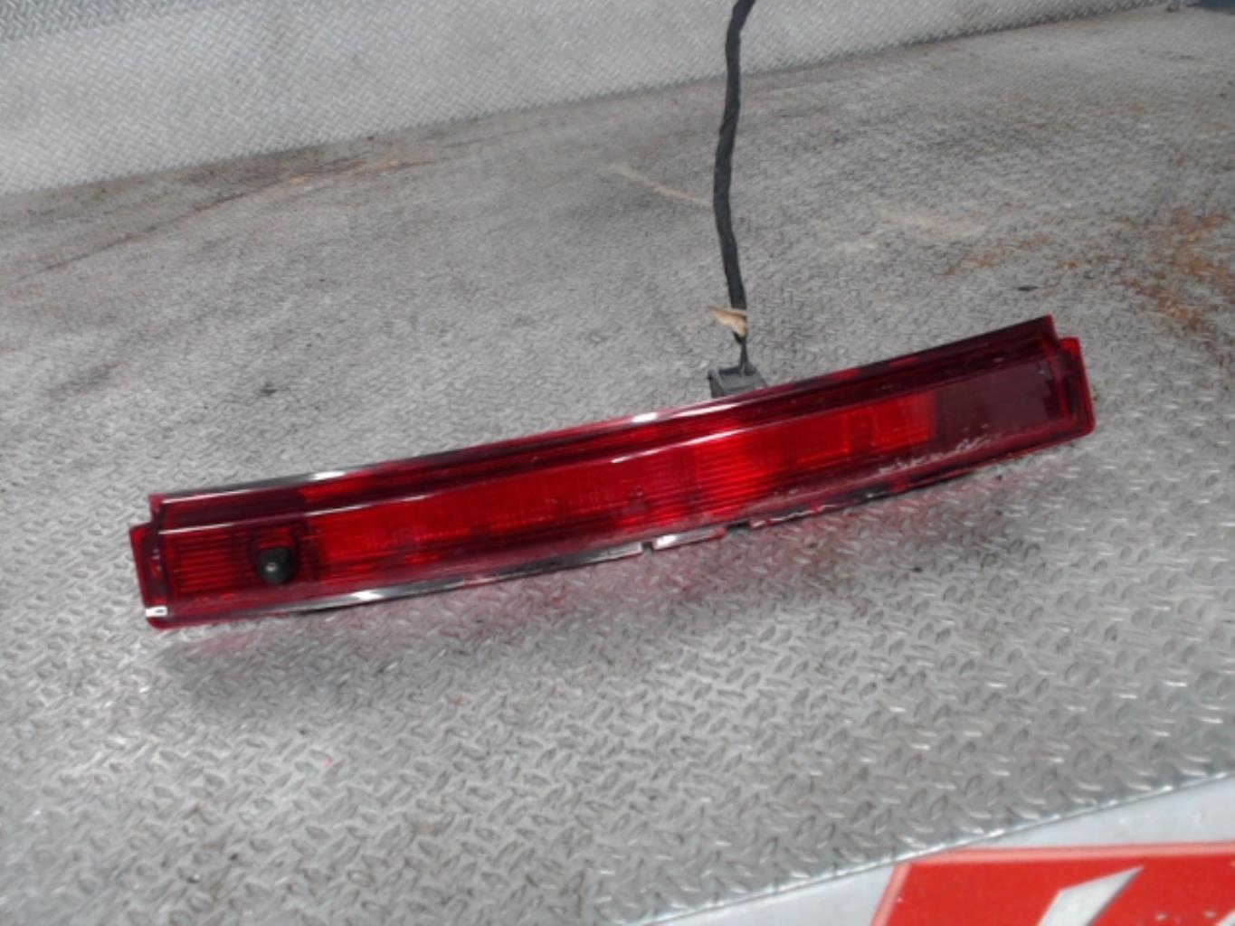 Feu arriere stop central RENAULT CLIO 4 PHASE 1 Diesel - 1