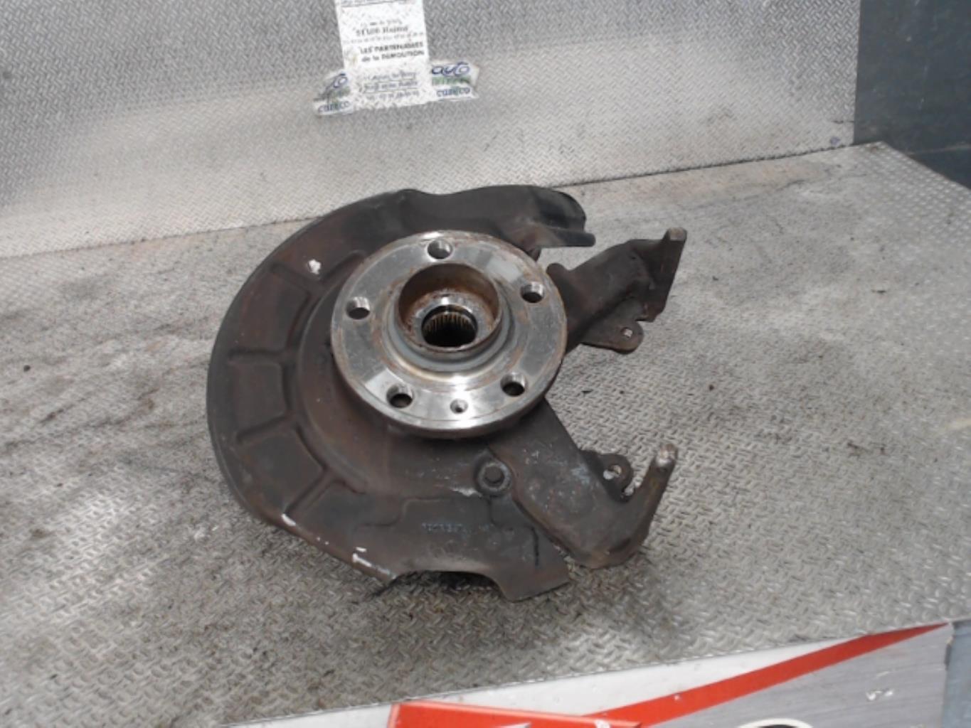 Pivot de moyeu avant droit VOLKSWAGEN FOX Essence - 1