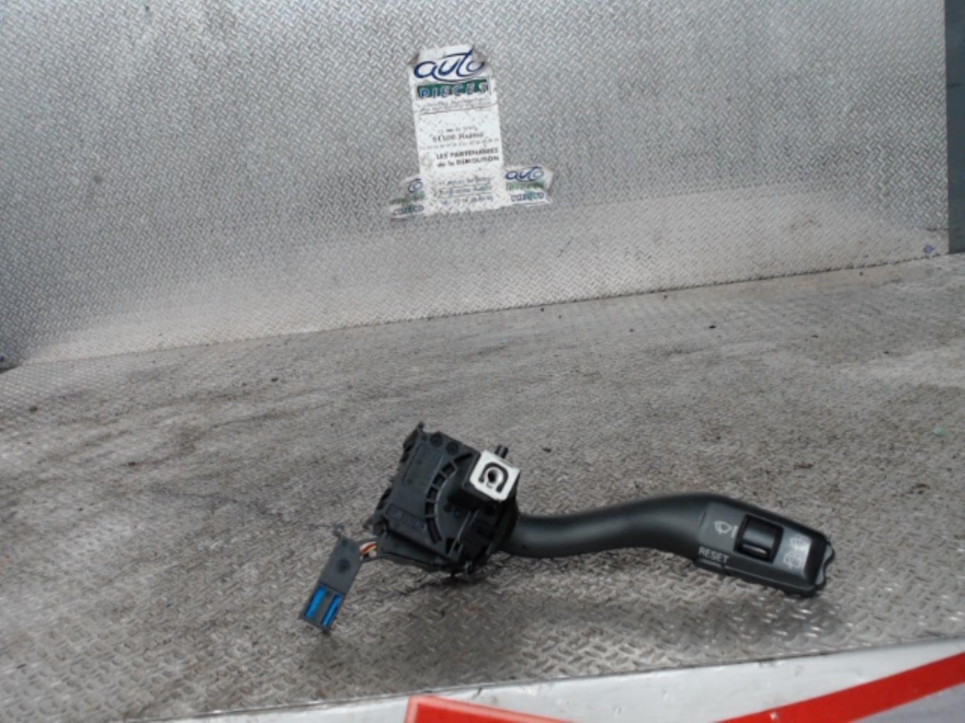 Commodo d'essuie glaces AUDI A3 2 SPORTBACK PHASE 1 Diesel - 1