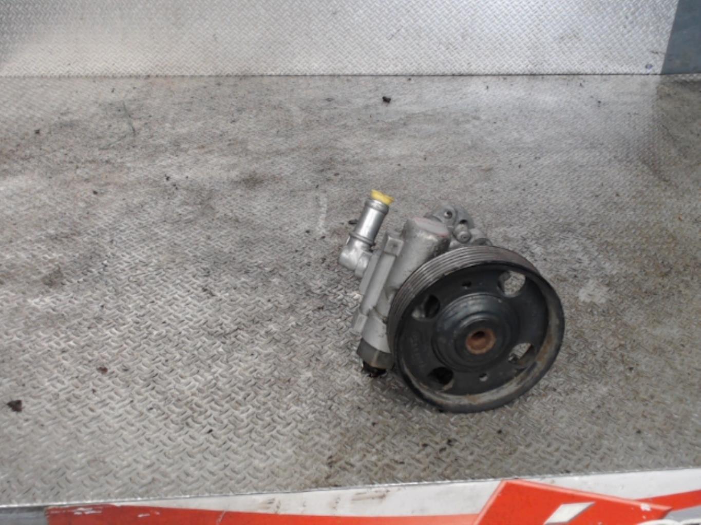 Pompe de direction PEUGEOT 406 COUPE Essence - 1