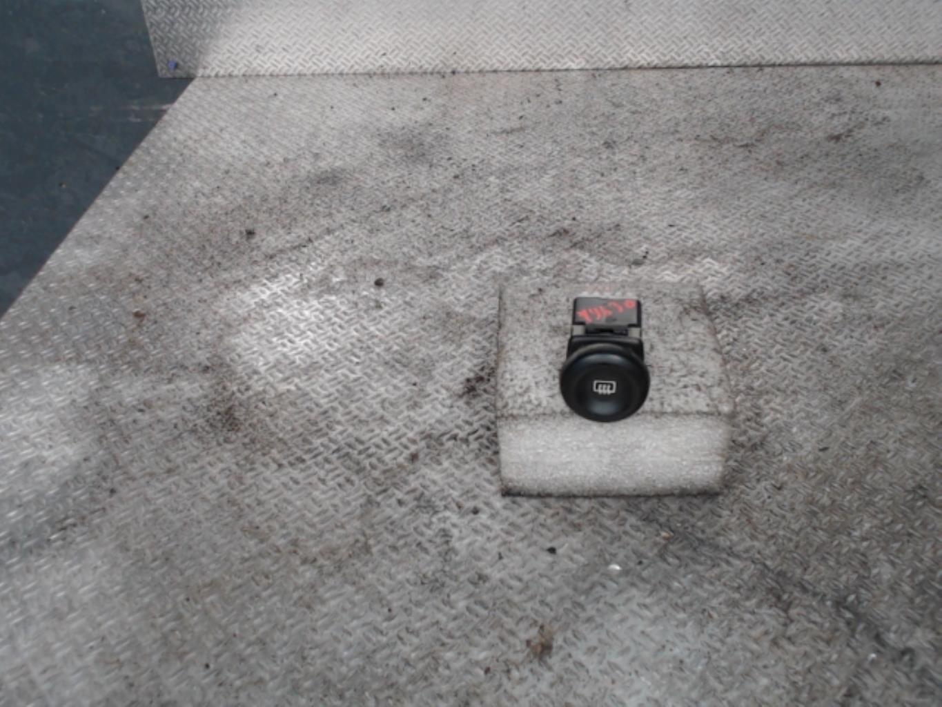 Bouton/Interrupteur RENAULT MASTER 2 PHASE 1 Diesel - 1