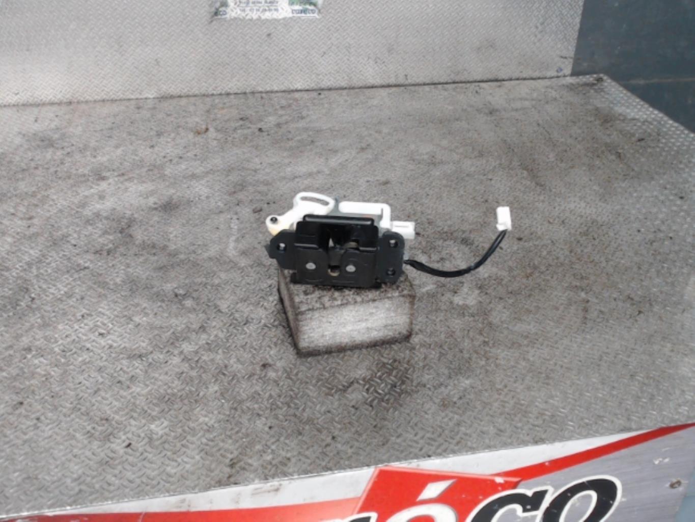 Fermeture centralisee coffre MAZDA 5 1 PHASE 1 MONOSPACE Diesel - 1