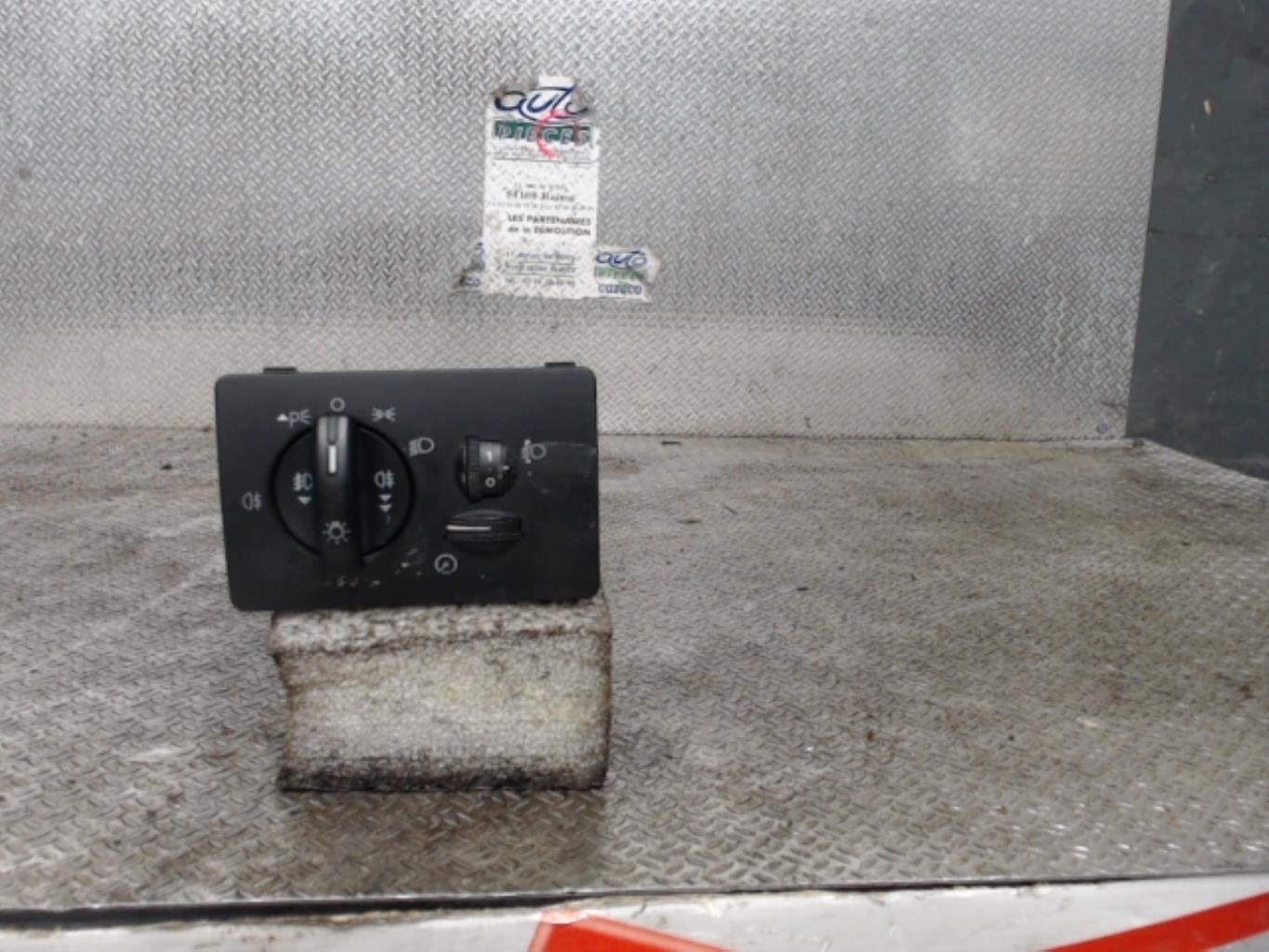 Commande de phare FORD C-MAX 1 PHASE 1 Diesel - 1