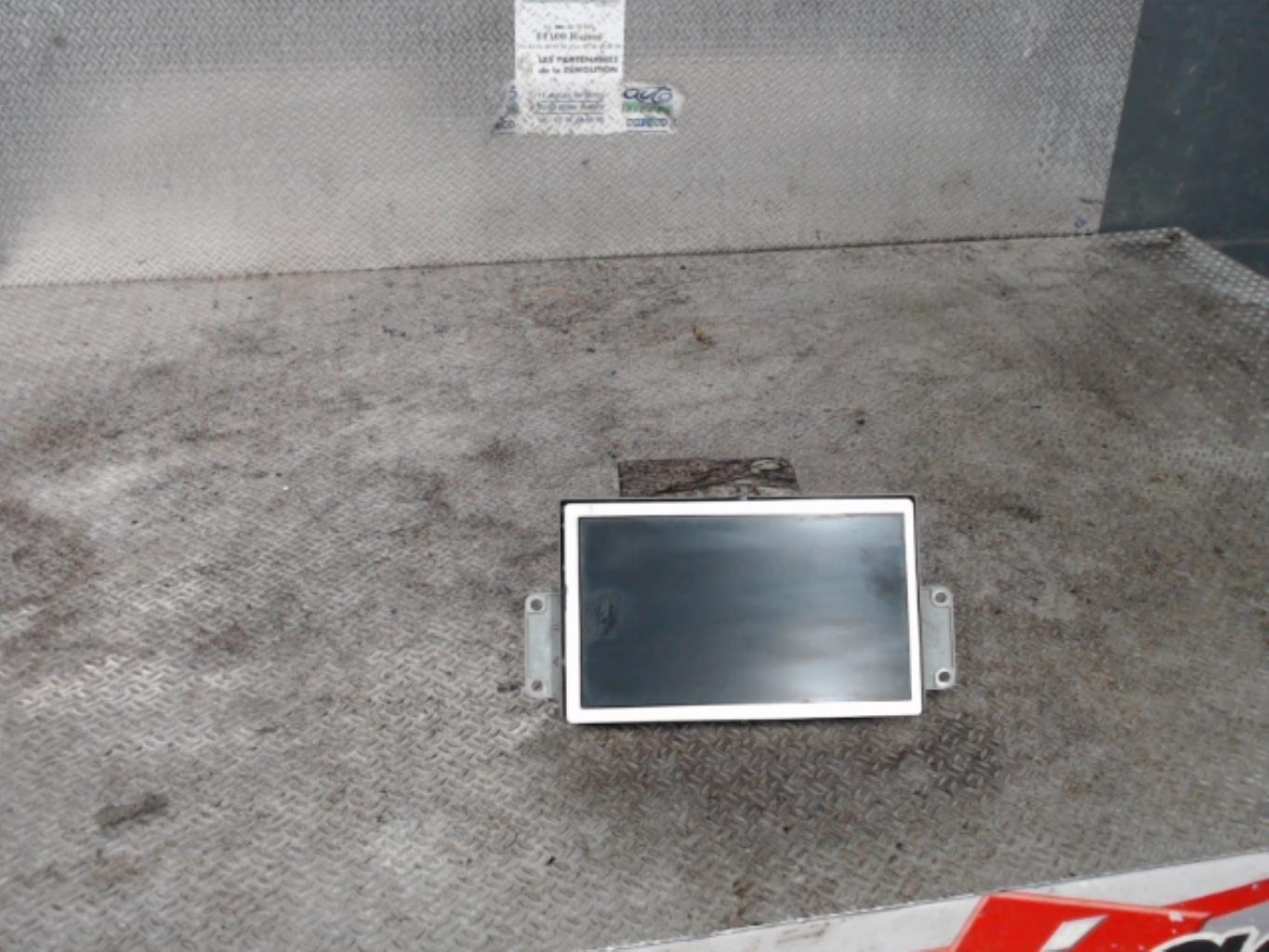 Ecran GPS PEUGEOT 407 PHASE 1 Diesel - 1