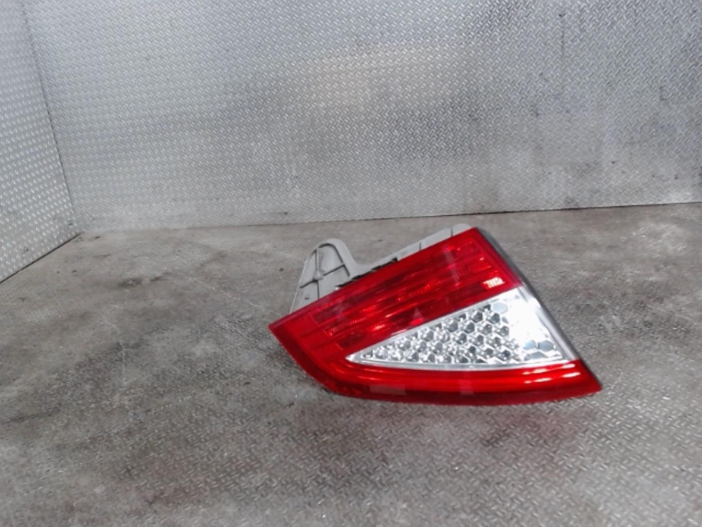 Feu arriere secondaire gauche (feux) FORD MONDEO 3 PHASE 1 Diesel - 1