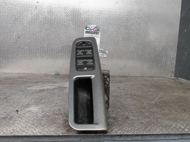 Interrupteur de leve vitre avant gauche VOLVO V 50 PHASE 1 BREAK Diesel - 1