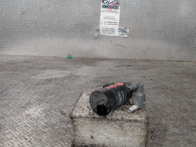 Pompe lave glace avant VOLVO V 50 PHASE 1 BREAK Diesel - 1