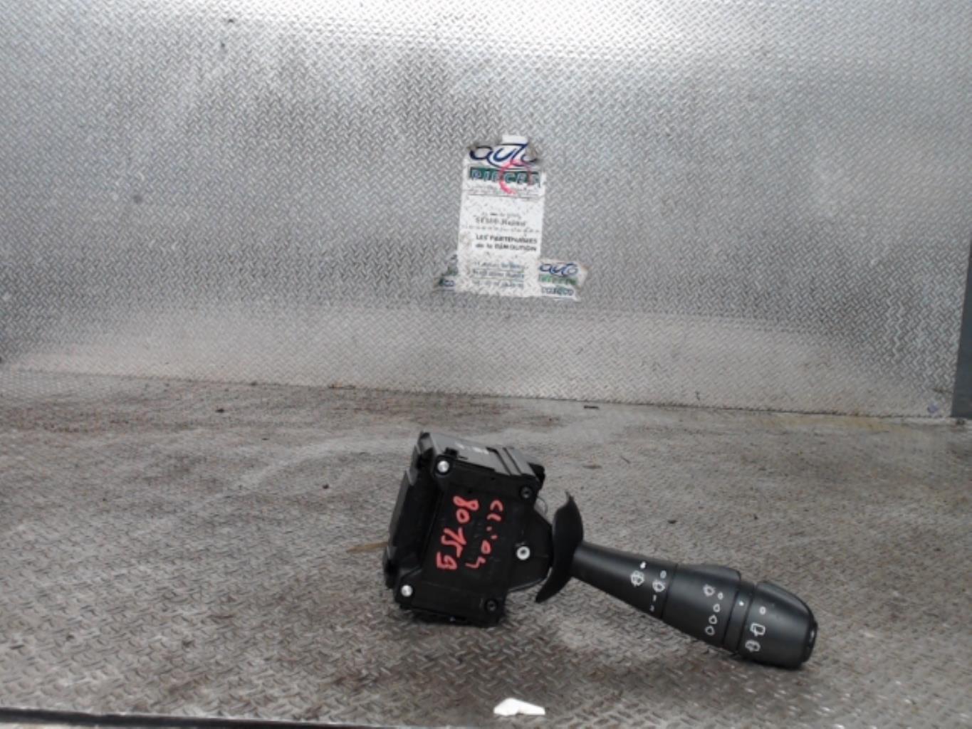 Commodo d'essuie glaces RENAULT CLIO 4 PHASE 1 Diesel - 1
