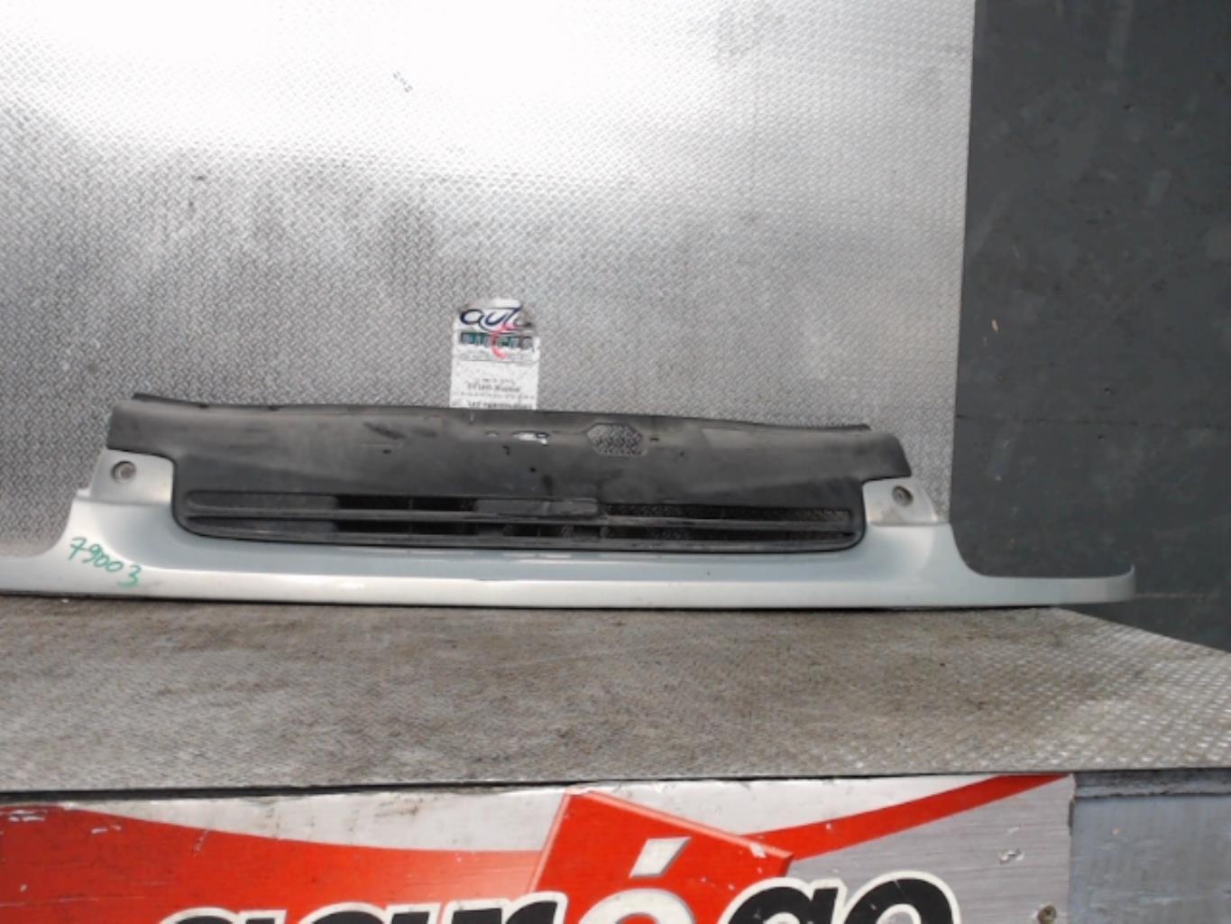 Calandre RENAULT CLIO 2 PHASE 1 Essence - 1