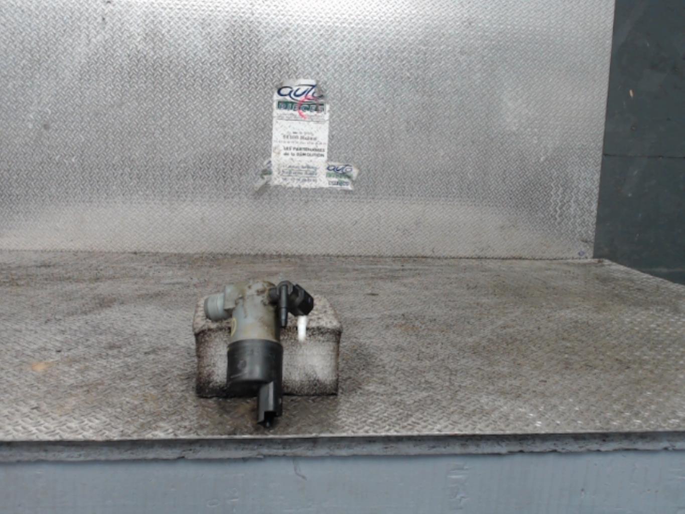 Pompe lave glace avant RENAULT CLIO 2 CAMPUS PHASE 2 Essence - 1