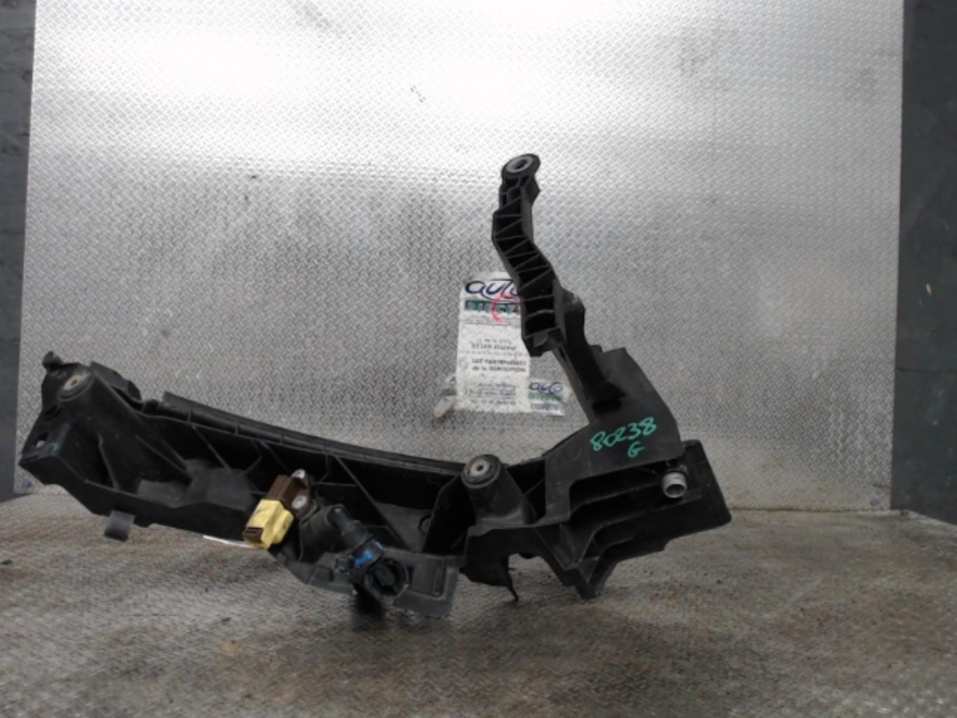 Support de phare gauche (tôle) AUDI Q5 1 PHASE 2 Diesel - 1