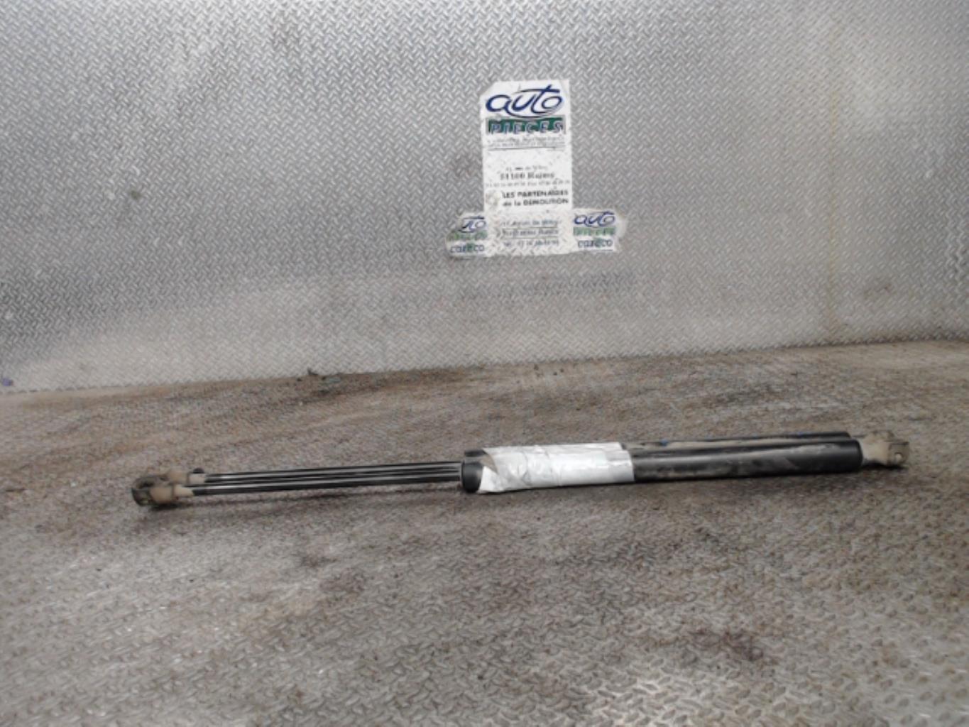 Verin de coffre RENAULT CLIO 4 PHASE 1 Diesel - 1