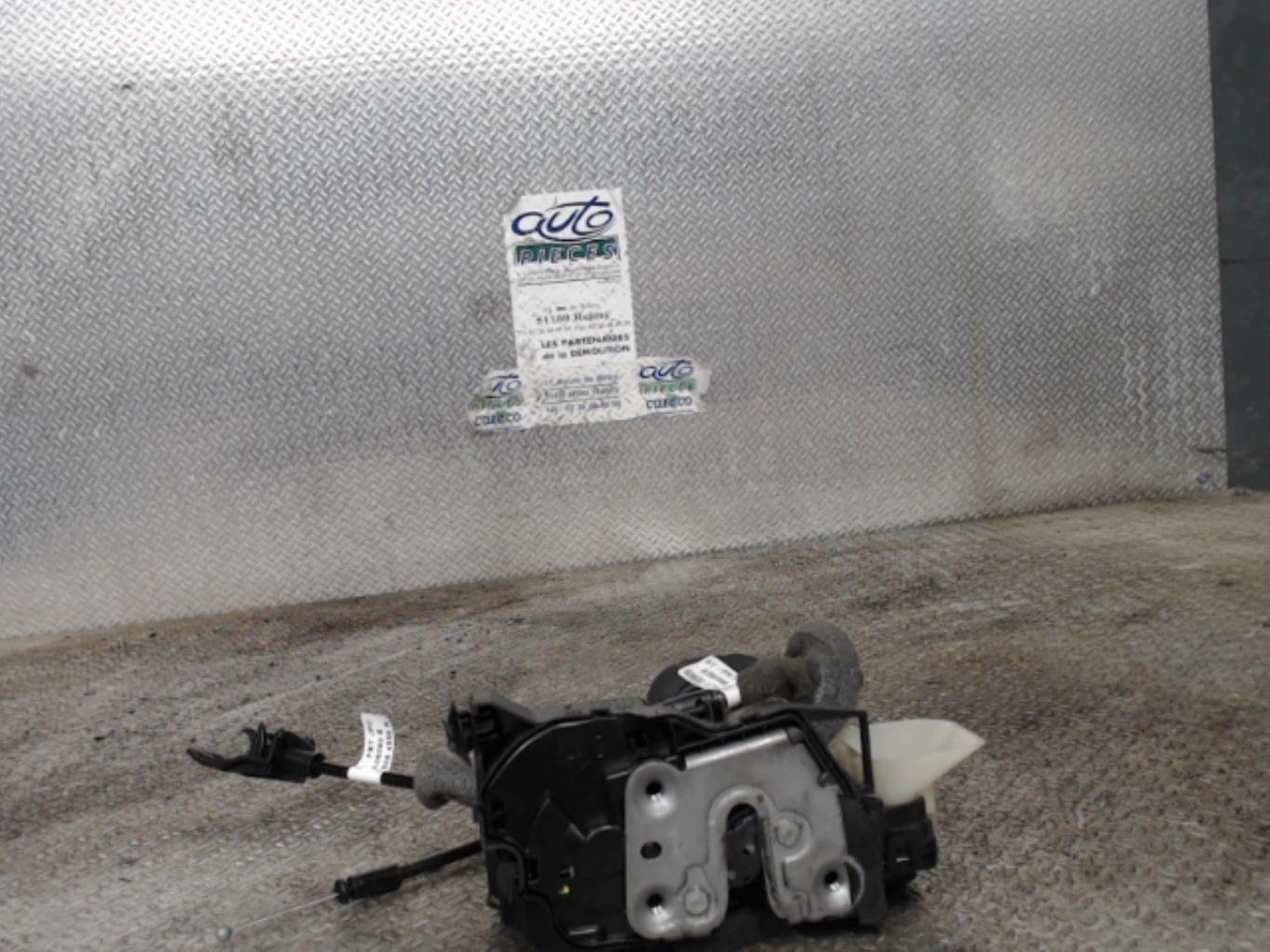 Fermeture centralisee avant gauche RENAULT ESPACE 5 Diesel - 1