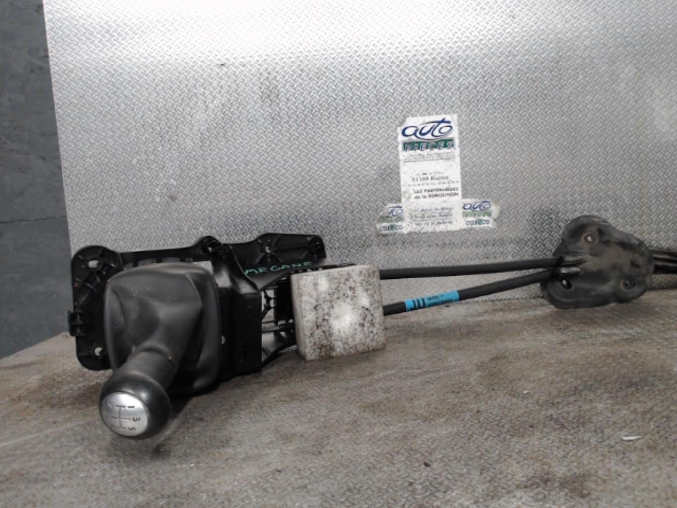 Levier de vitesses RENAULT MEGANE 3 PHASE 1 BREAK Diesel - 1