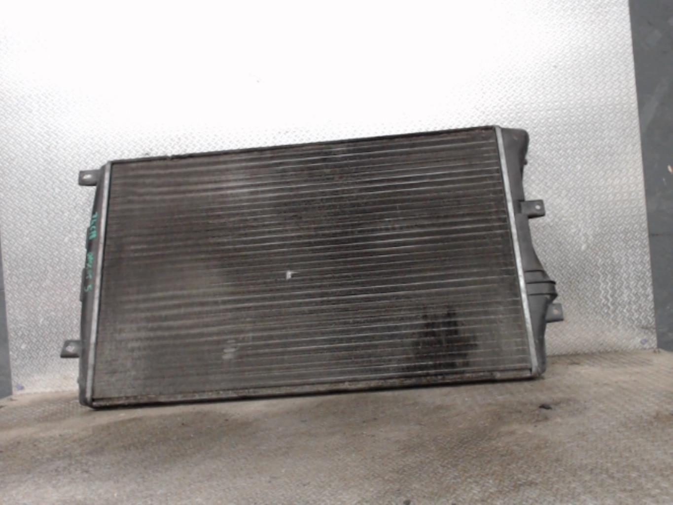 Radiateur eau VOLKSWAGEN PASSAT 5 Diesel - 1