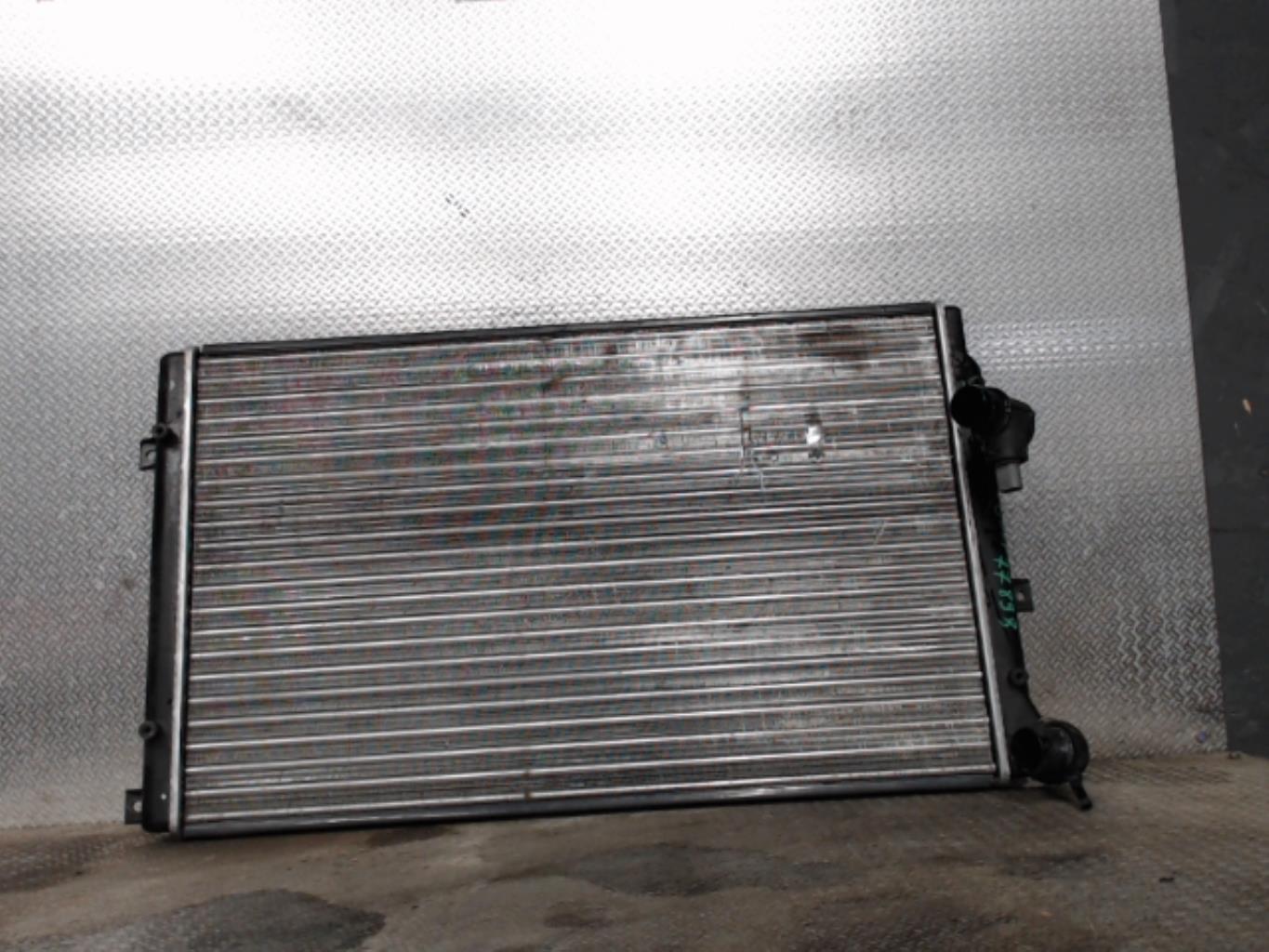 Radiateur eau VOLKSWAGEN GOLF 5 Diesel - 1