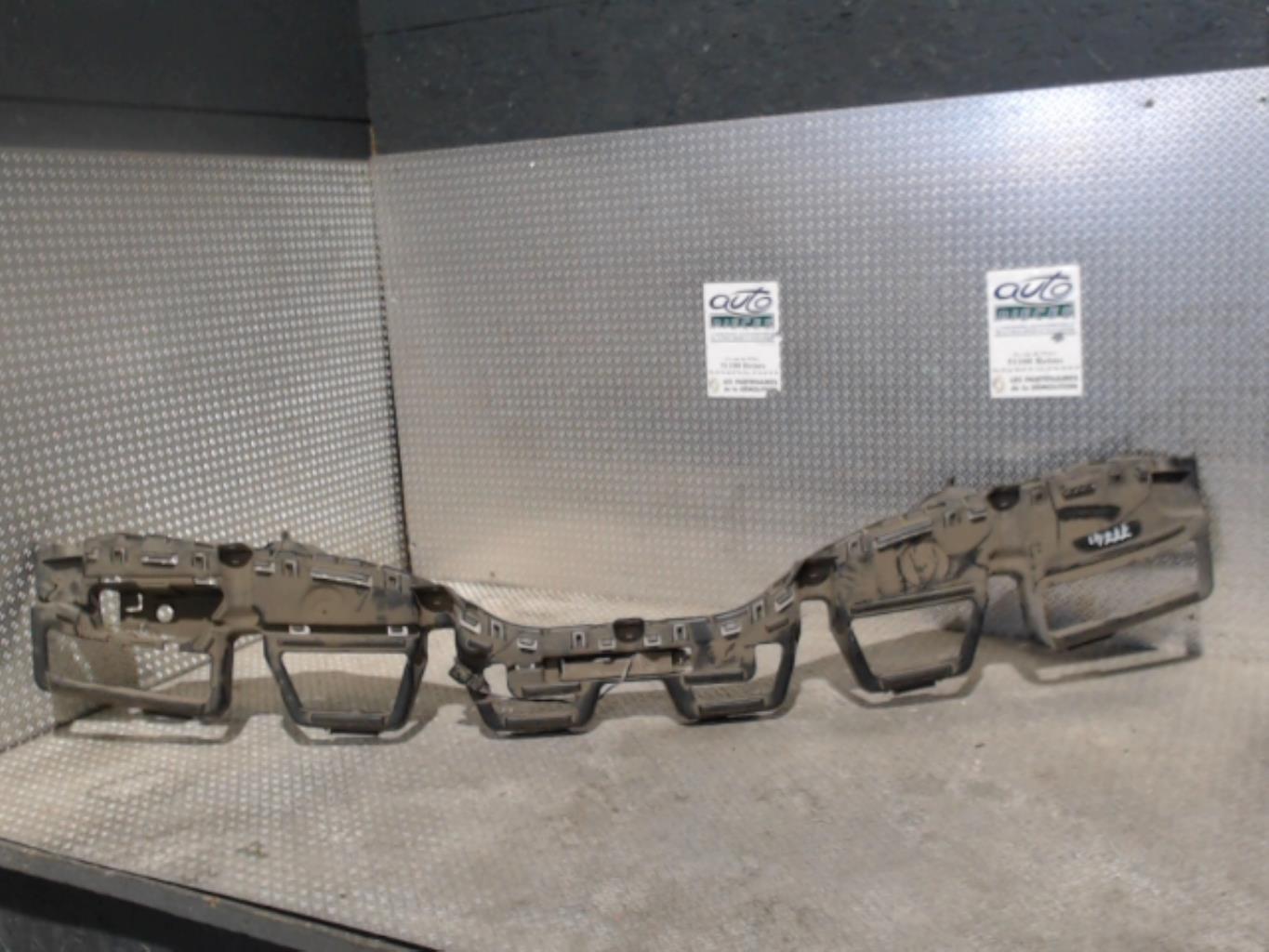 Support de pare chocs arriere RENAULT ESPACE 5 Diesel - 1